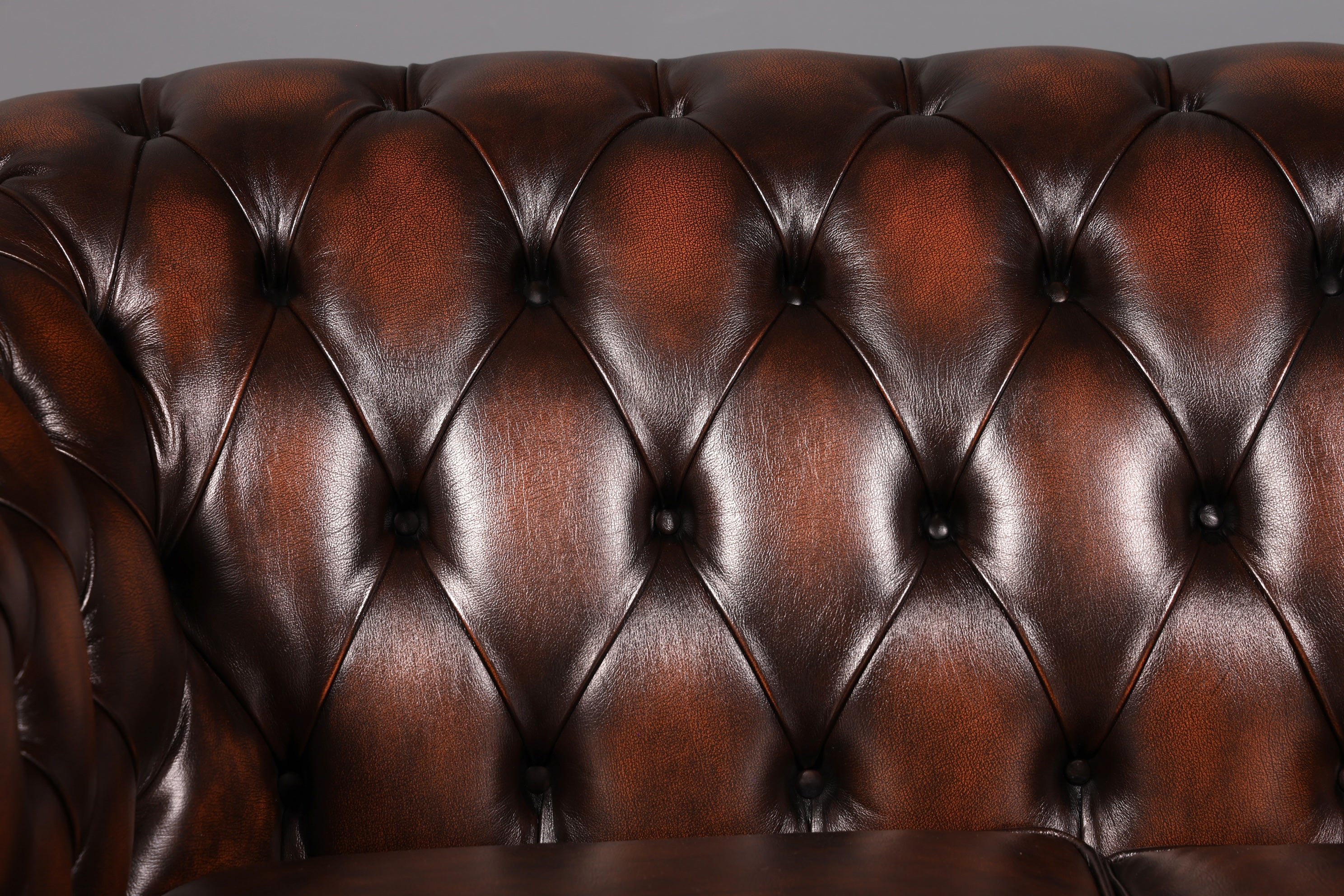 Beautiful Original Chesterfield Centurion 2-Seater Couch Real Leather Sofa English UK Leather Sofa Antique