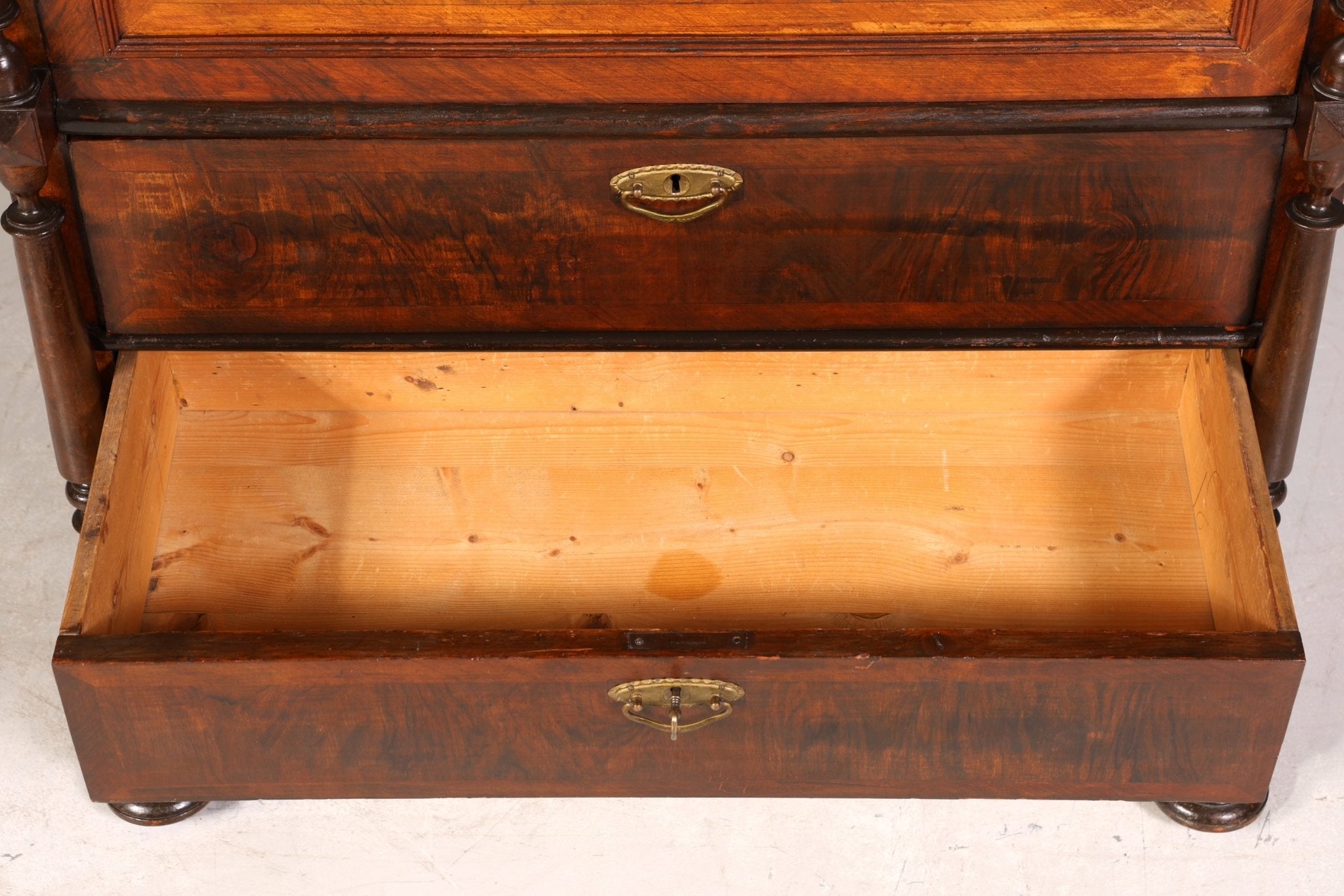 Wunderschöner Gründerzeit Sekretär Vertiko Nussbaum Highboard Louis Philippe Kommode Sekretär Schrank um 1880