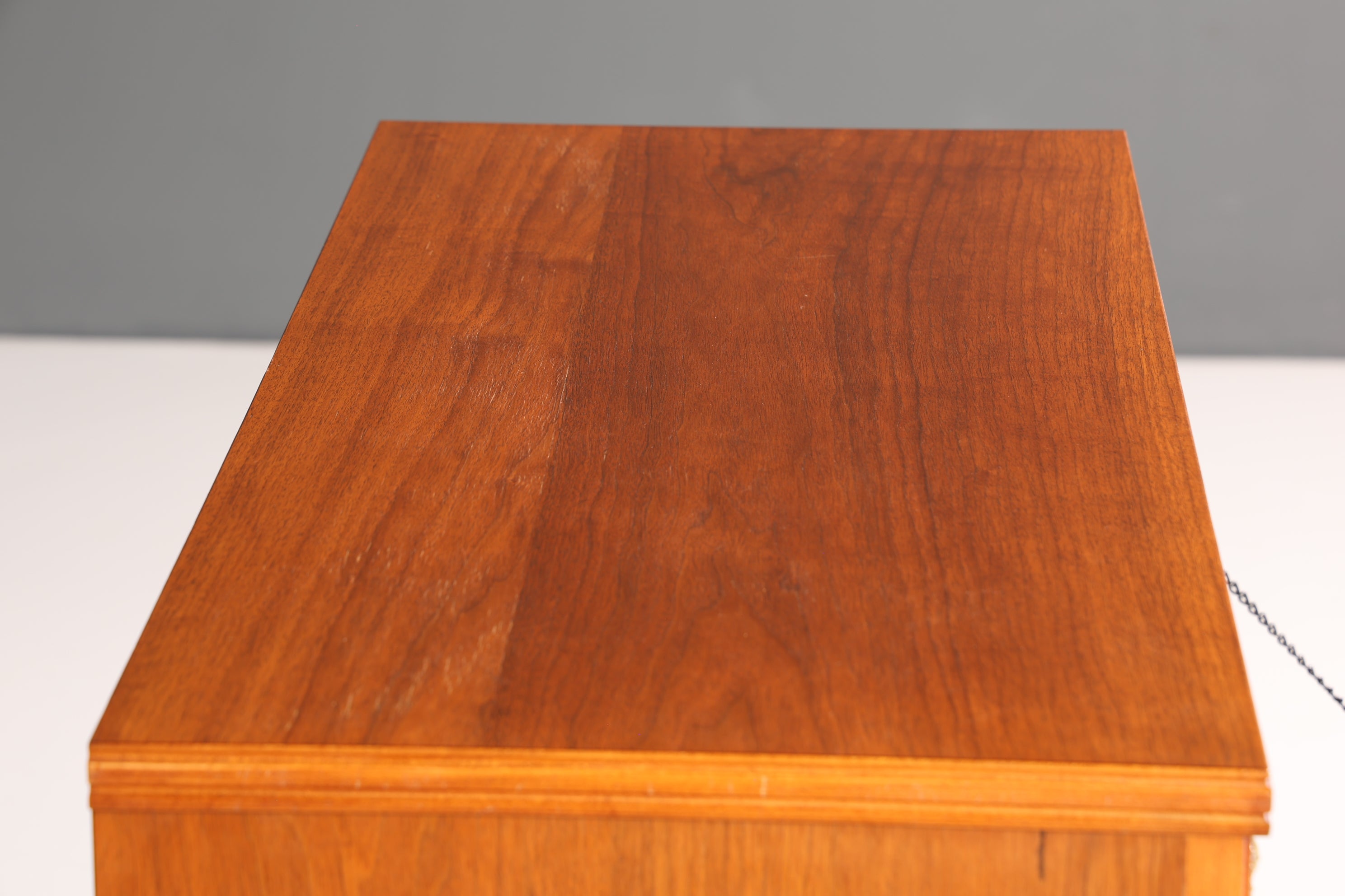 Stilvoller Sekretär im Englischen Stil Büro Vertiko Kommode echt Holz Schreibkommode