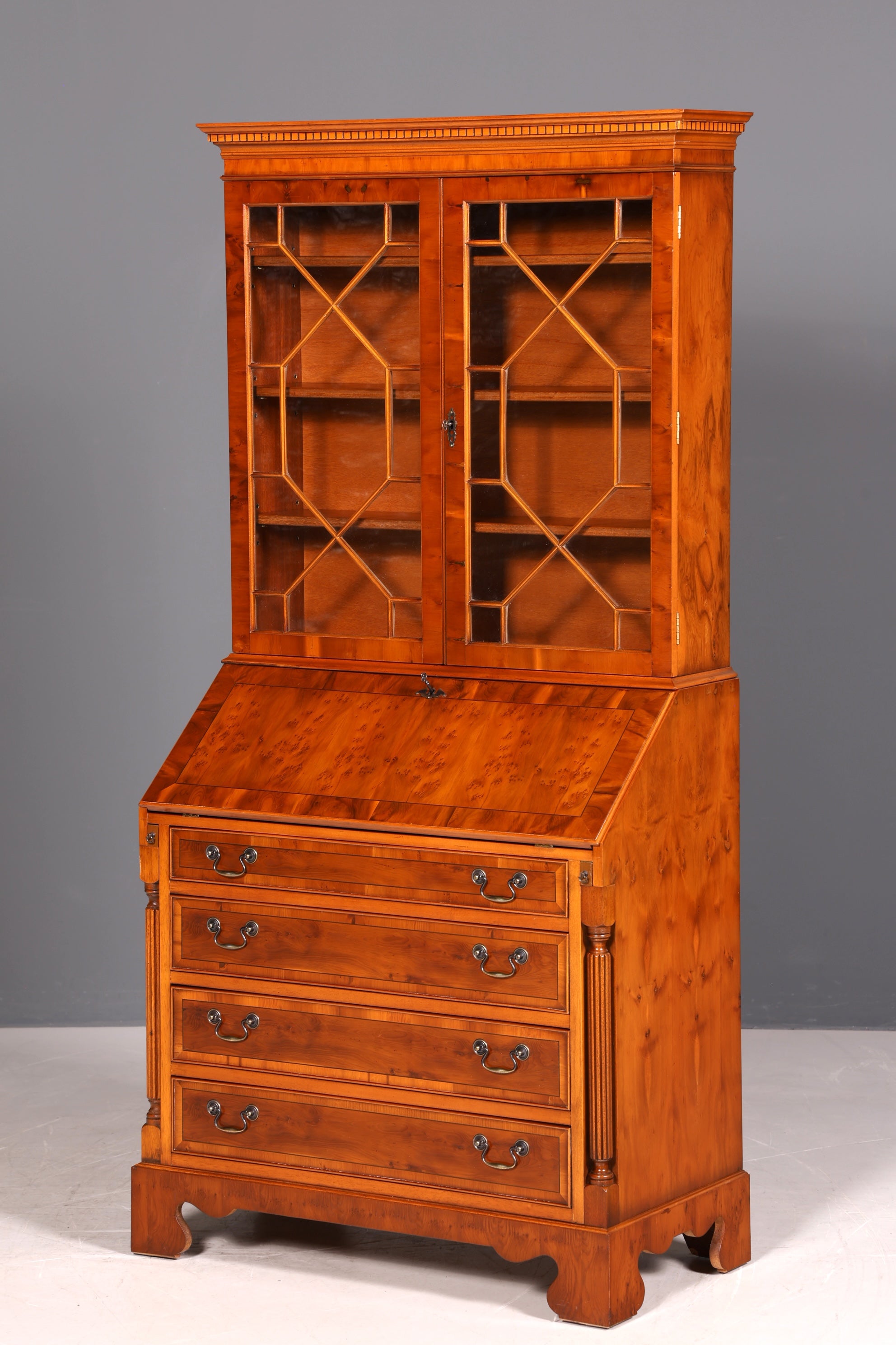 G390 Finish Stilvoller Englischer Sekretär Büro Aufsatzsekretär Eibe Antik Stil Vitrinen Schrank UK (Kopie)