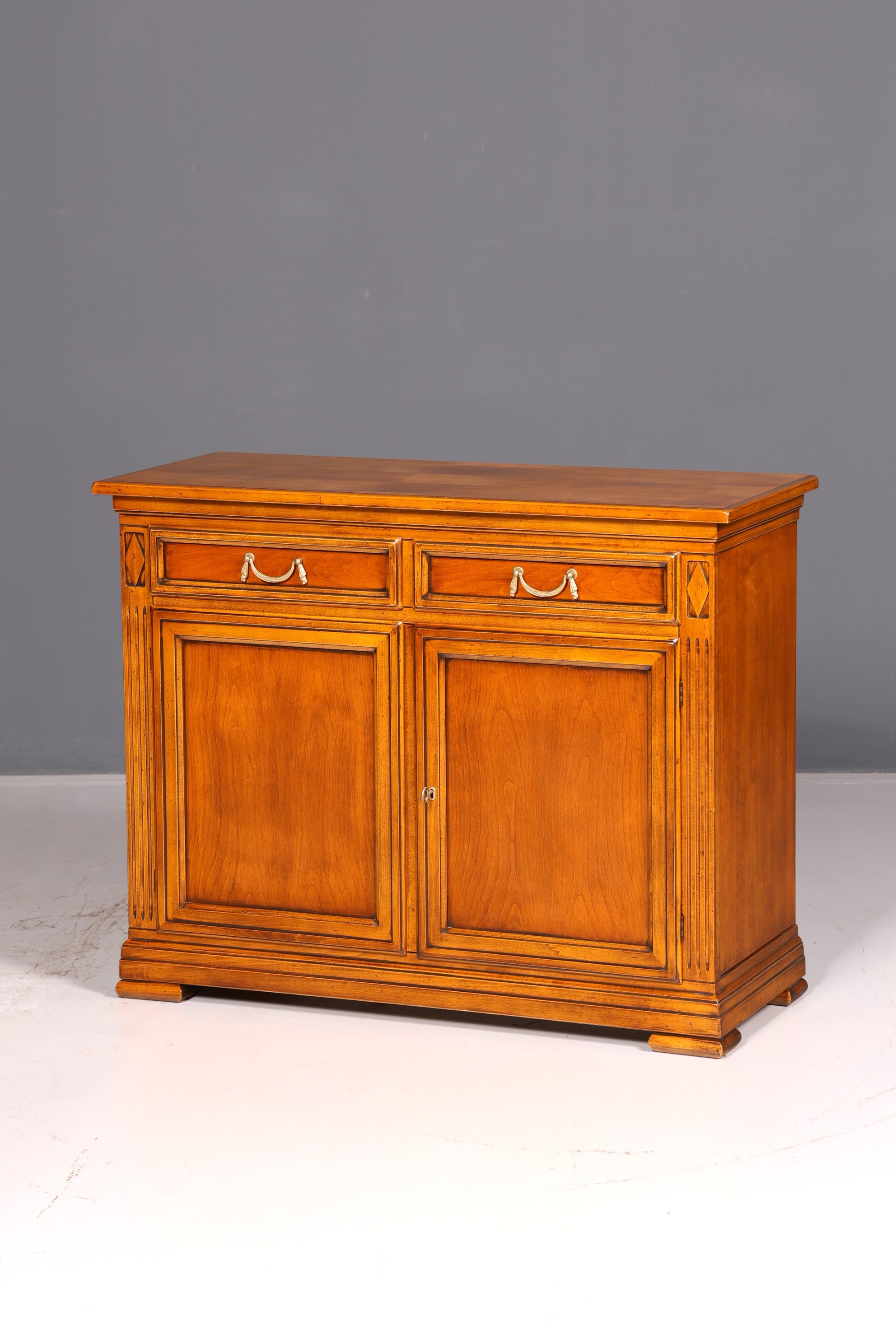 Wunderschöne Original Selva Kommode Villa Borghese Schrank Buffet Anrichte Sideboard Vintage