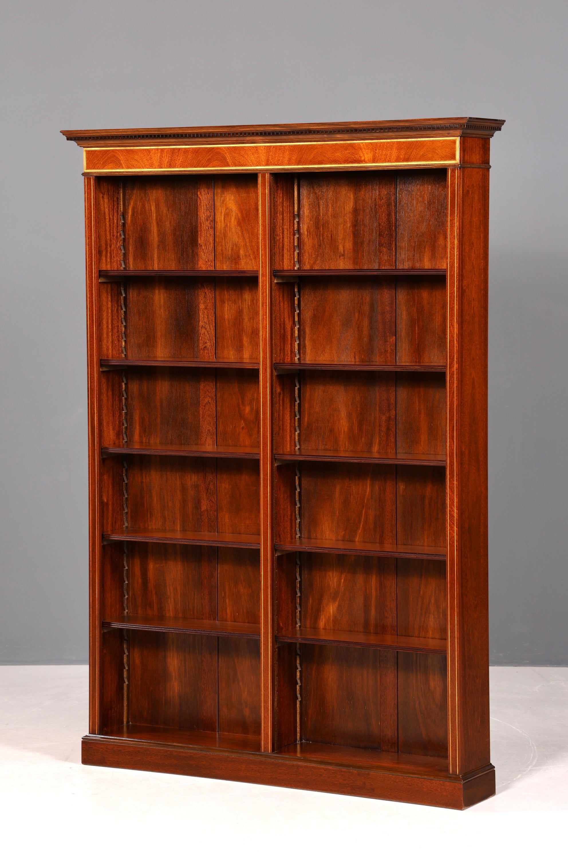 G370 Finish Wunderschönes Englisches Bücherregal Antik Regal Bookshelf Buchablage 60s (Kopie)