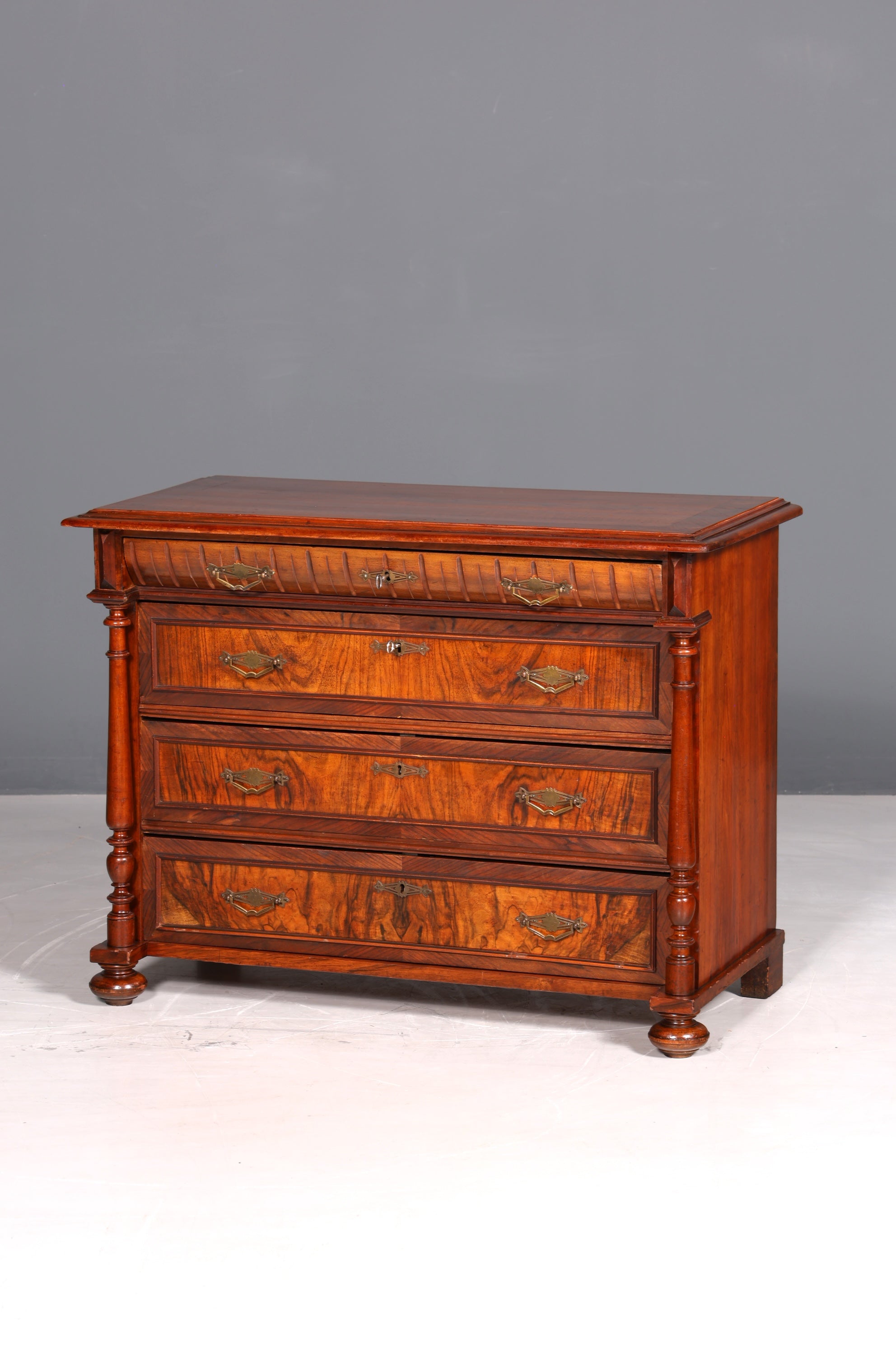 Wunderschöne Gründerzeit Kommode Louis Philippe Schubladen Kommode Nussbaum Sideboard um 1880