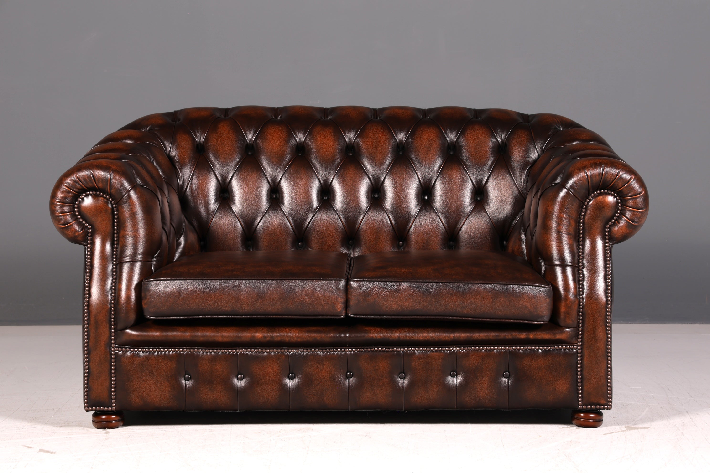 Beautiful Original Chesterfield Centurion 2-Seater Couch Real Leather Sofa English UK Leather Sofa Antique
