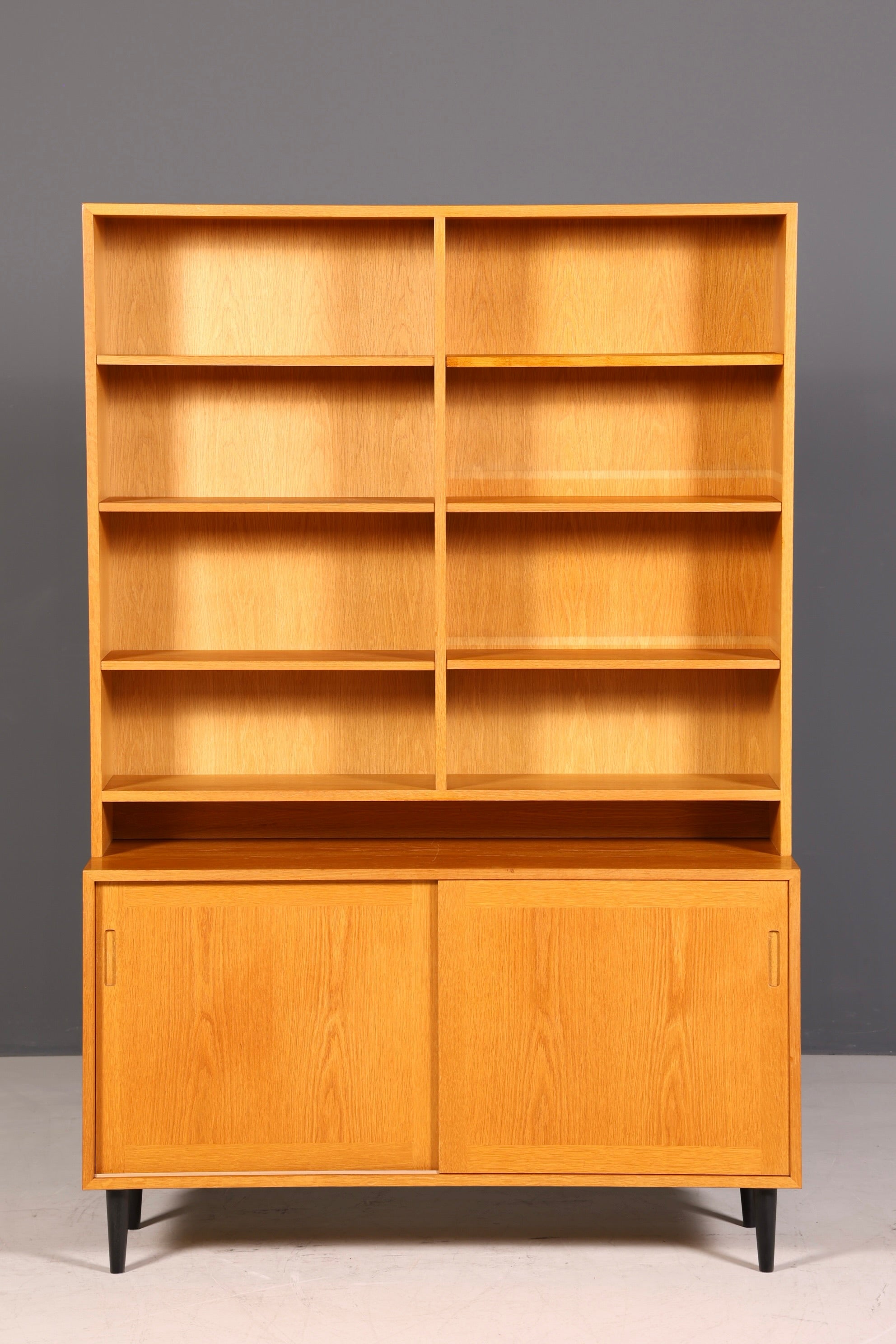 G120 Finish Schlichtes Mid Century Bücherregal Danish Design Schrank Retro Kommode Schiebetür Regal Vintage