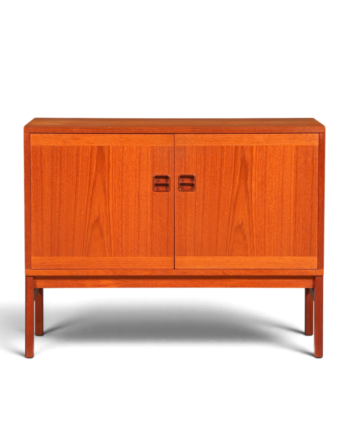 Hauptstadt Möblerei Mid Century Kommode aus Holz mit zwei Türen und markanter Maserung im 60er Jahre Retro Design