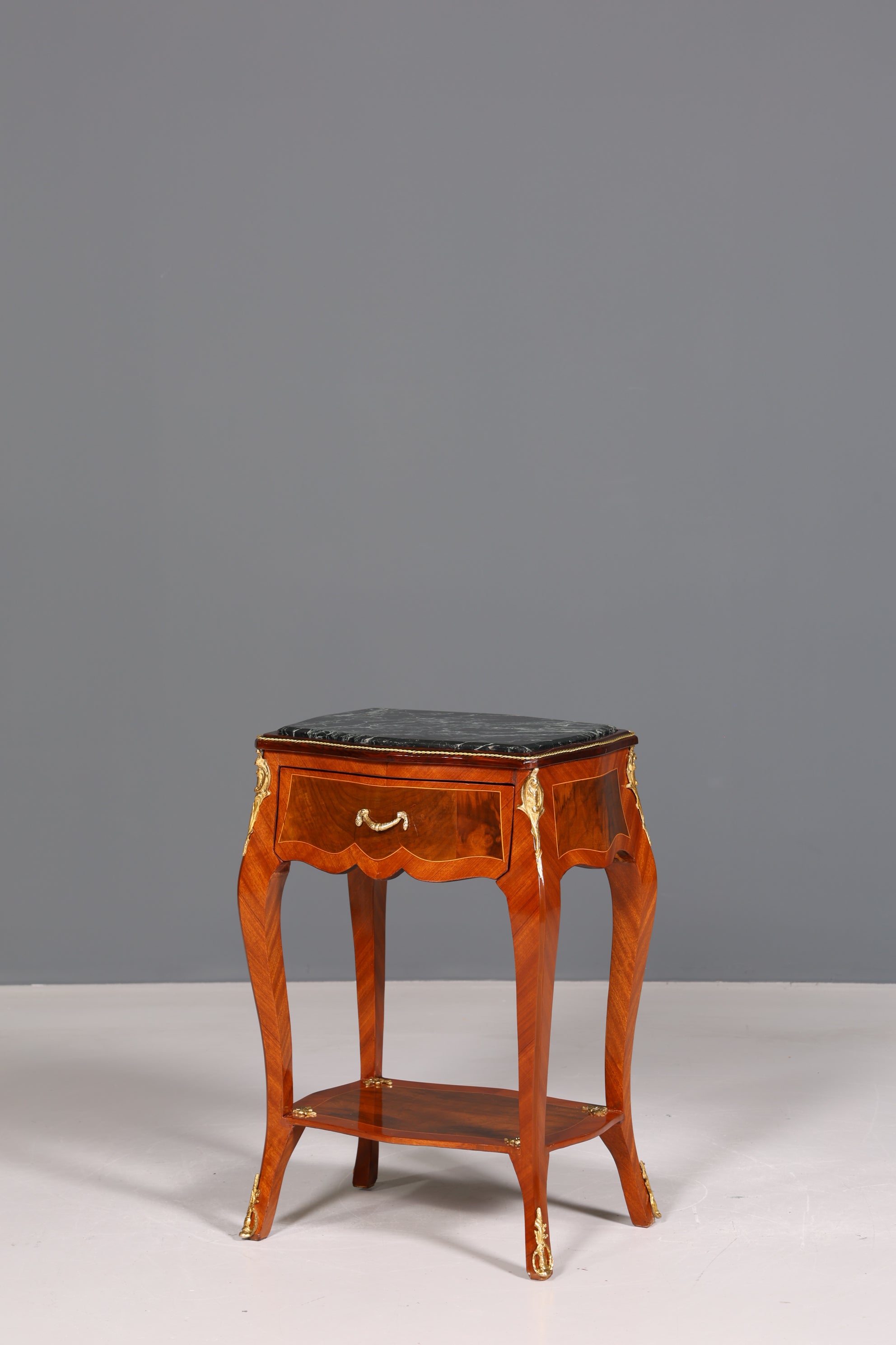 Wunderschöner Louis XV Beistelltisch Barock Stil Ablagetisch Marmor Kommode Telefontisch