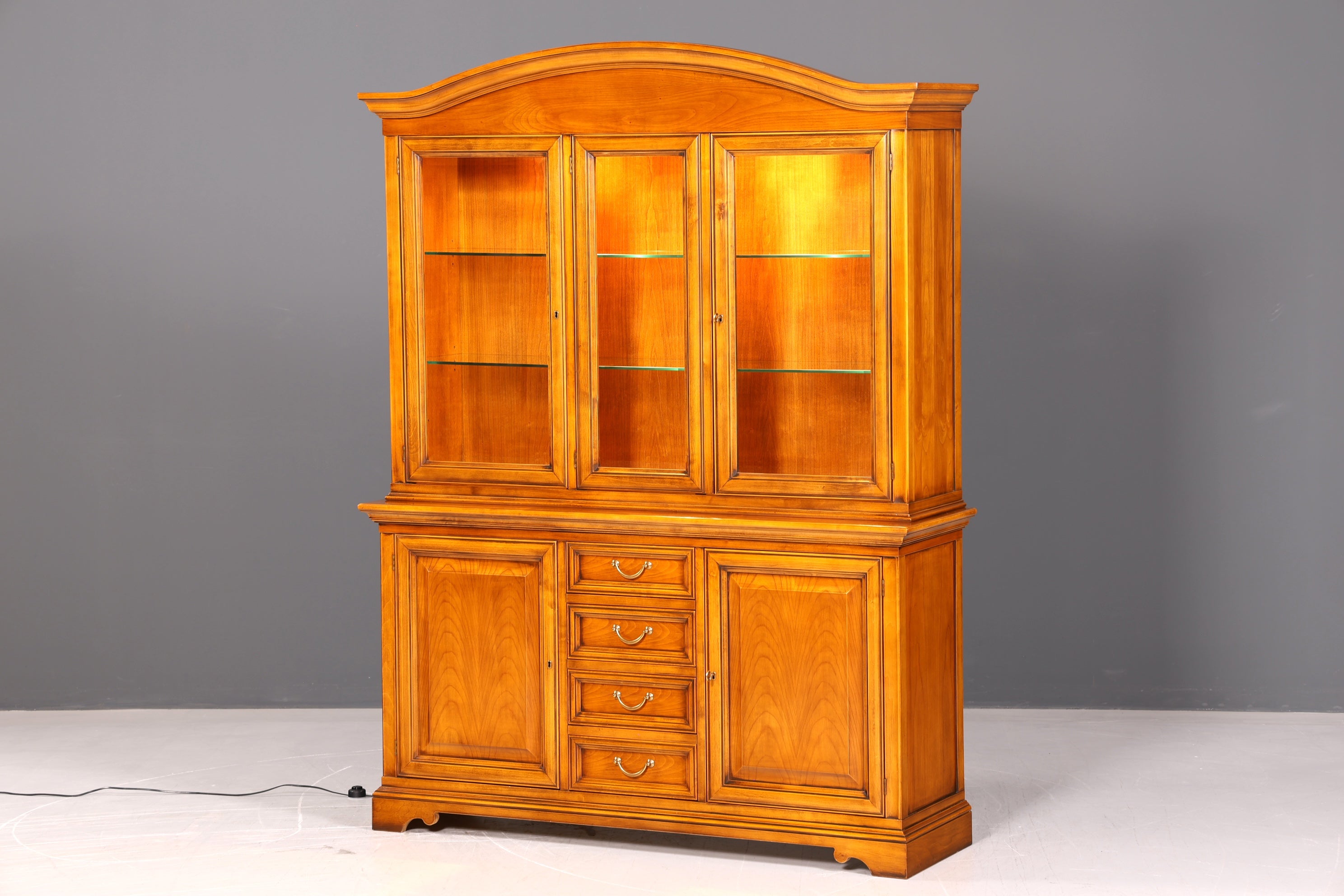 Traumhafte Original Selva Vitrine Kirschholz Buffet Bibliothek Antik Stil Schrank Geschirrschrank Italienische Möbel