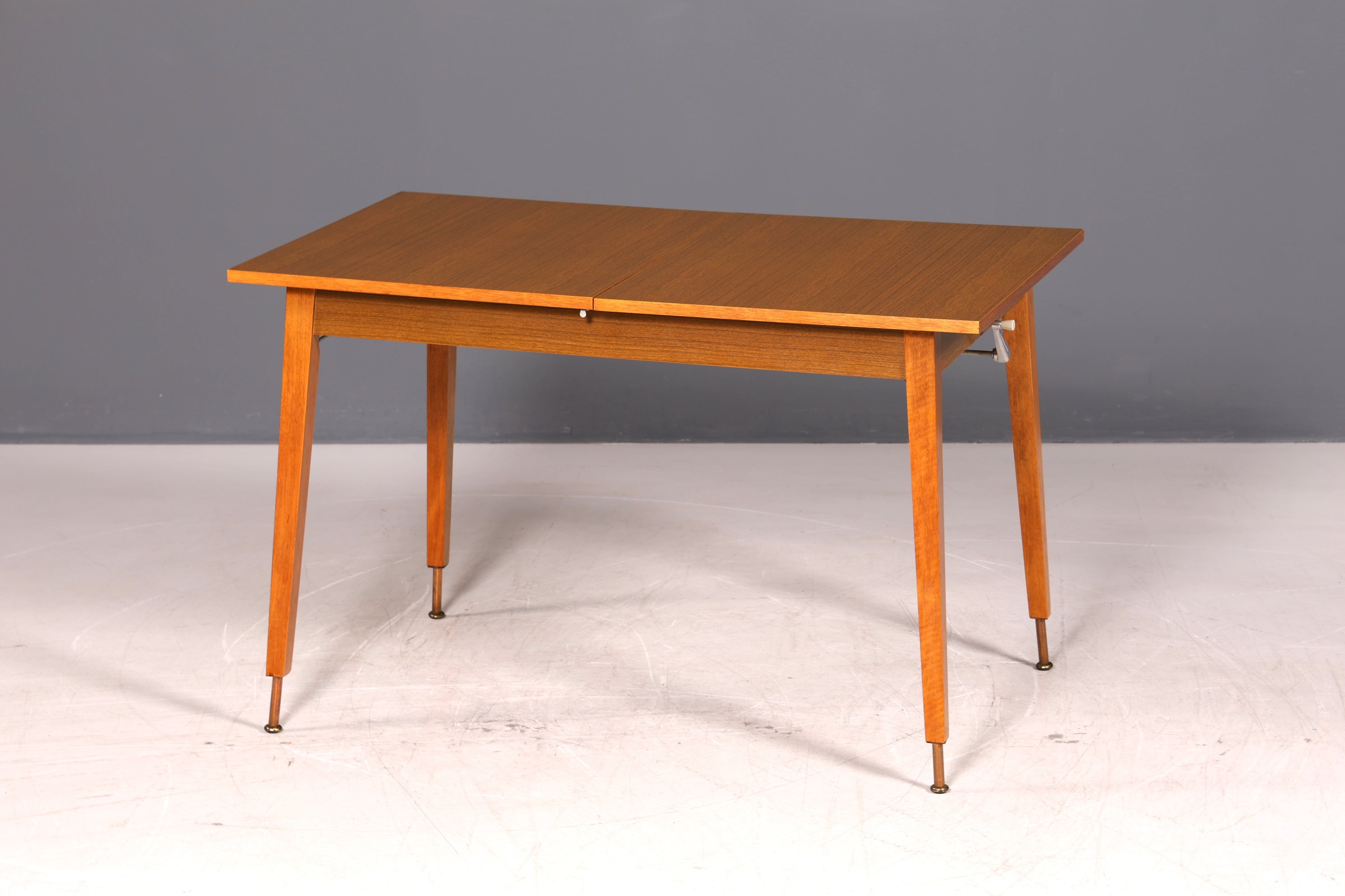 Wunderschöner Mid Century Küchentisch Vintage Tisch ausziehbar und höhenverstellbar