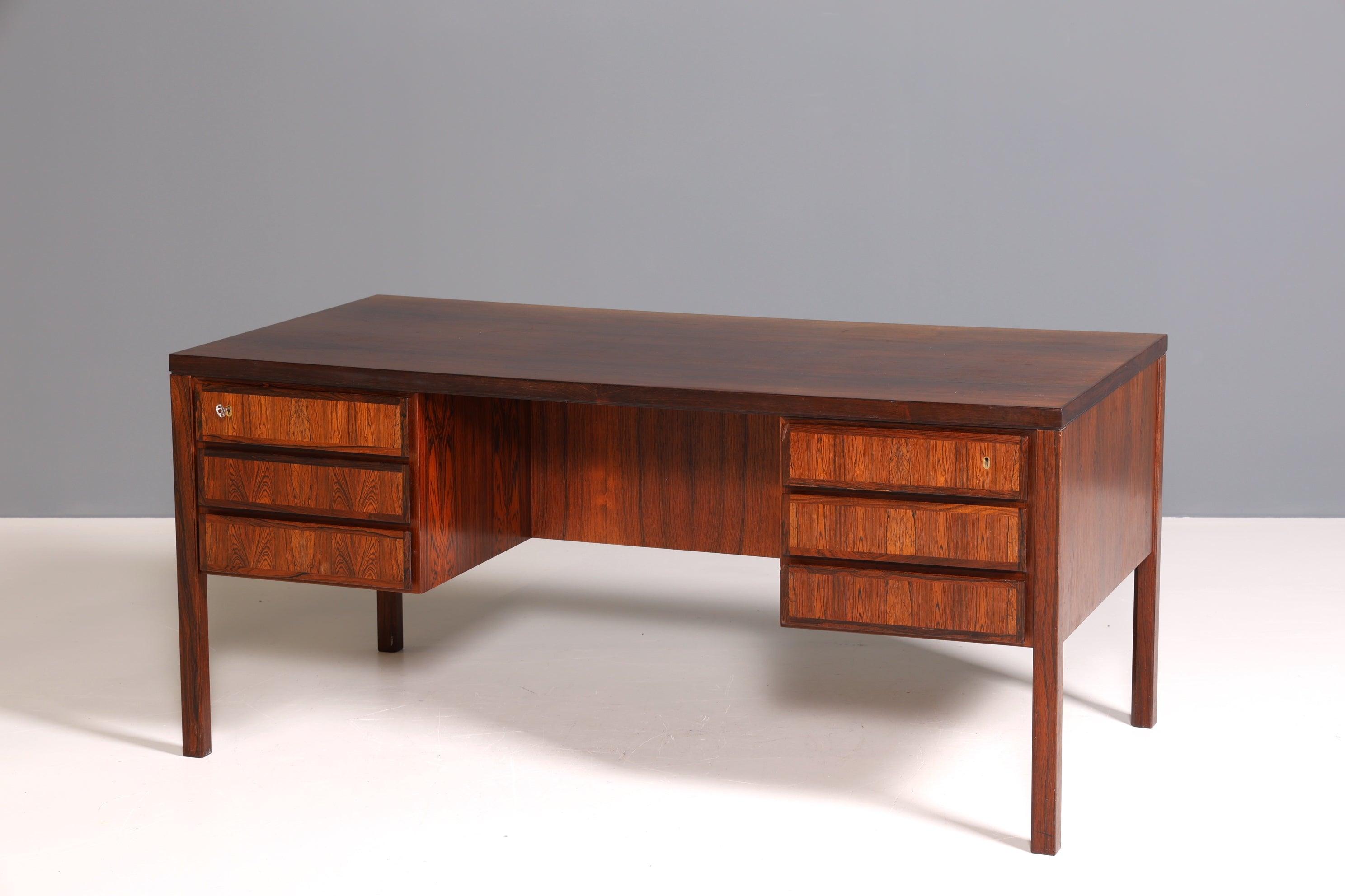 Seltener Mid Century Schreibtisch Palisander Holz "Modell 77 von Gunni Omann für Omann Jun Møbelfabrik" 1960s