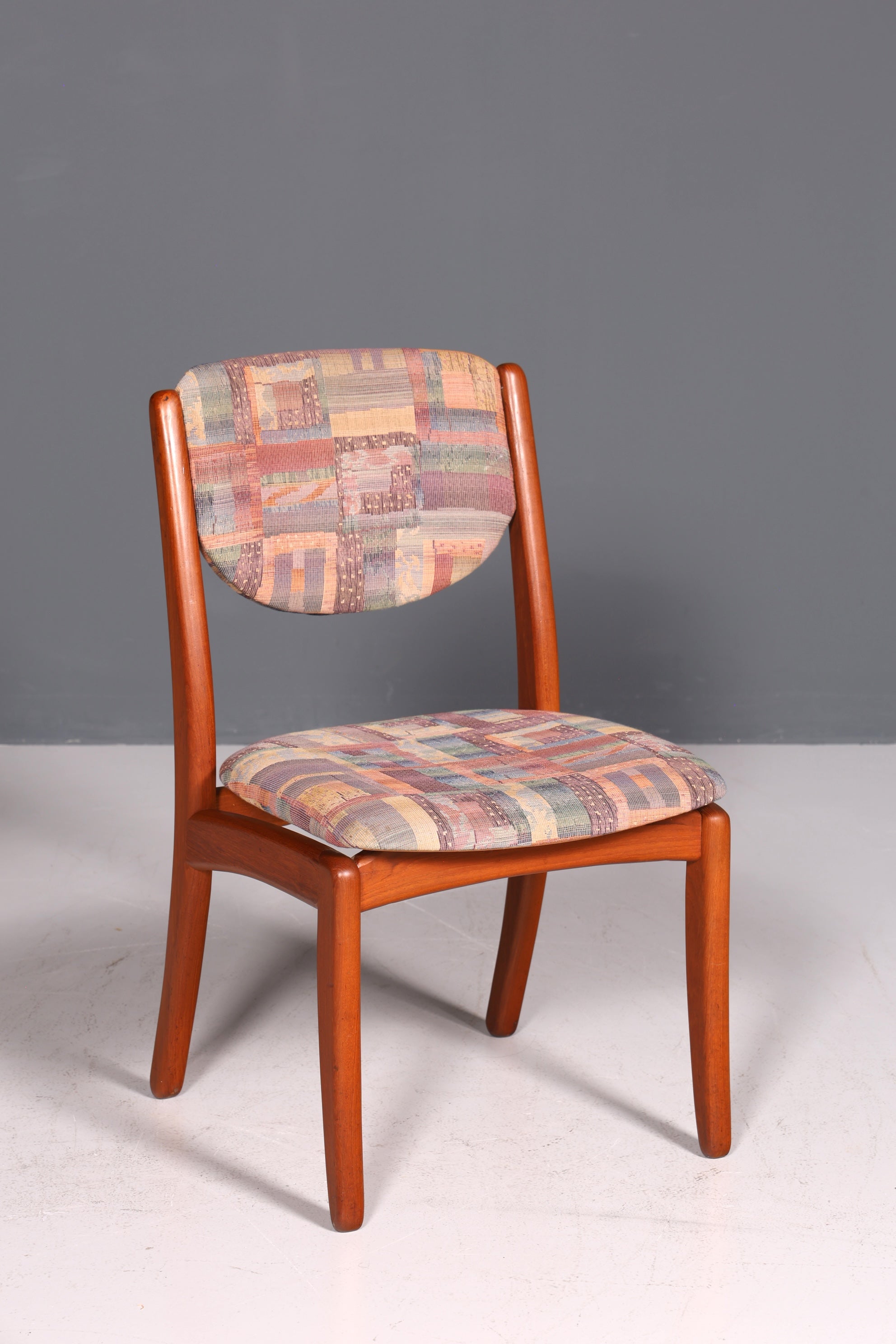 Schlichter Mid Century Stuhl Retro Esszimmer Stuhl Danish Design Küchenstuhl Teak Holz Sekretär Stuhl 1 von 2