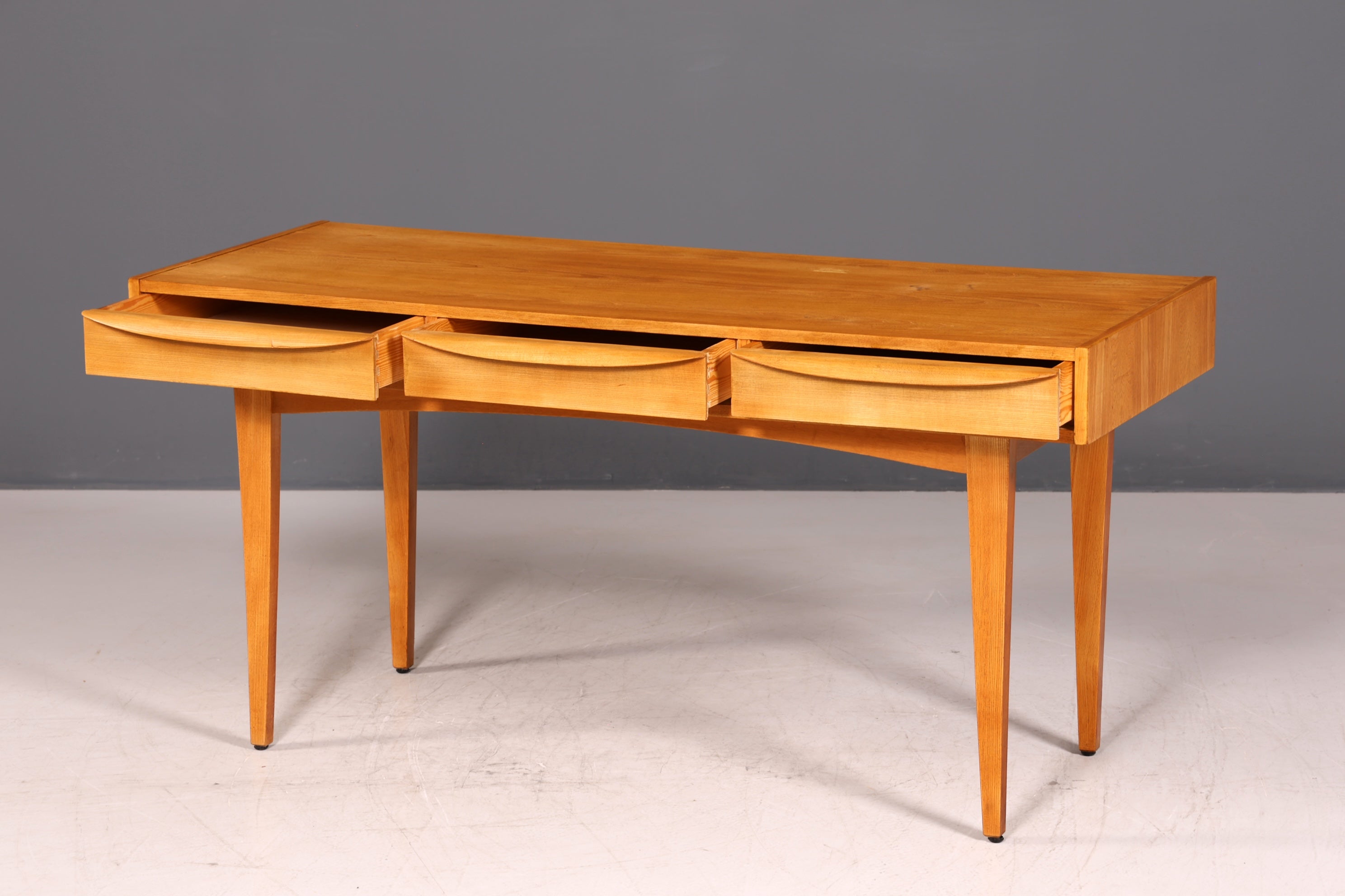 G443 Finish Wunderschöner Mid Century Schreibtisch Danish Design Bürotisch 60er Jahre Office Table (Kopie 2)