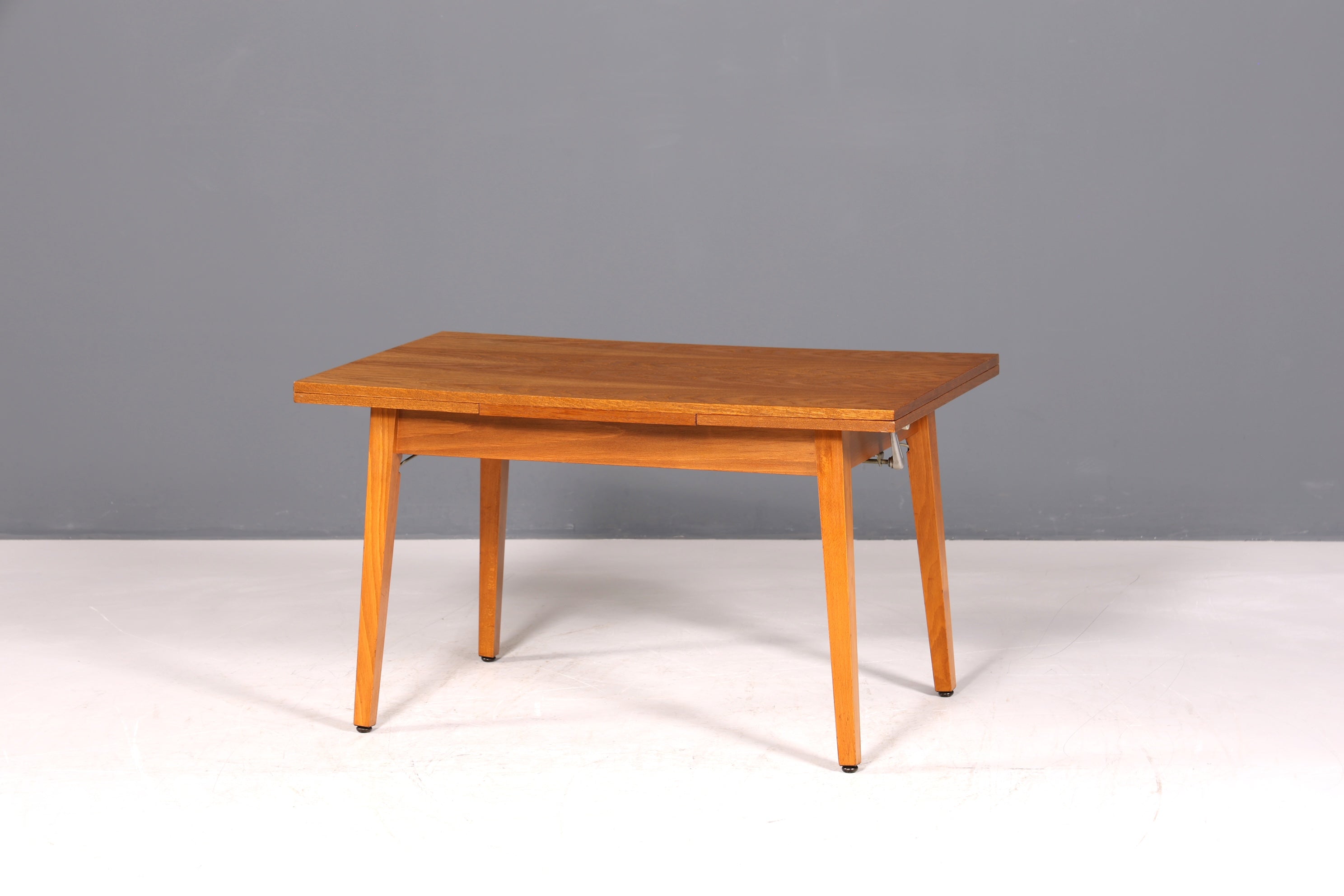 F962 Finish cm Wunderschöner Mid Century Küchentisch Vintage Tisch ausziehbar und höhenverstellbar