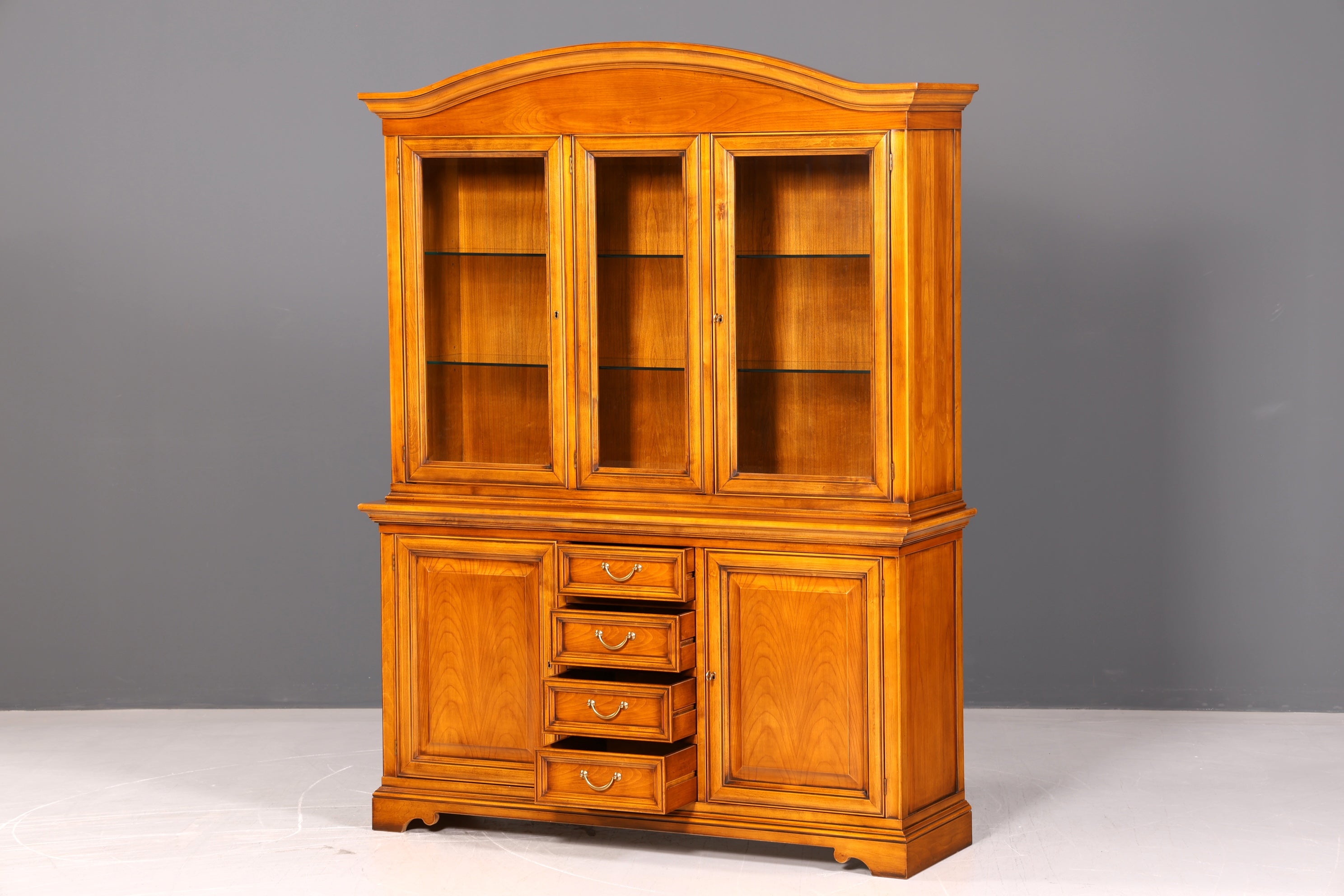 Traumhafte Original Selva Vitrine Kirschholz Buffet Bibliothek Antik Stil Schrank Geschirrschrank Italienische Möbel