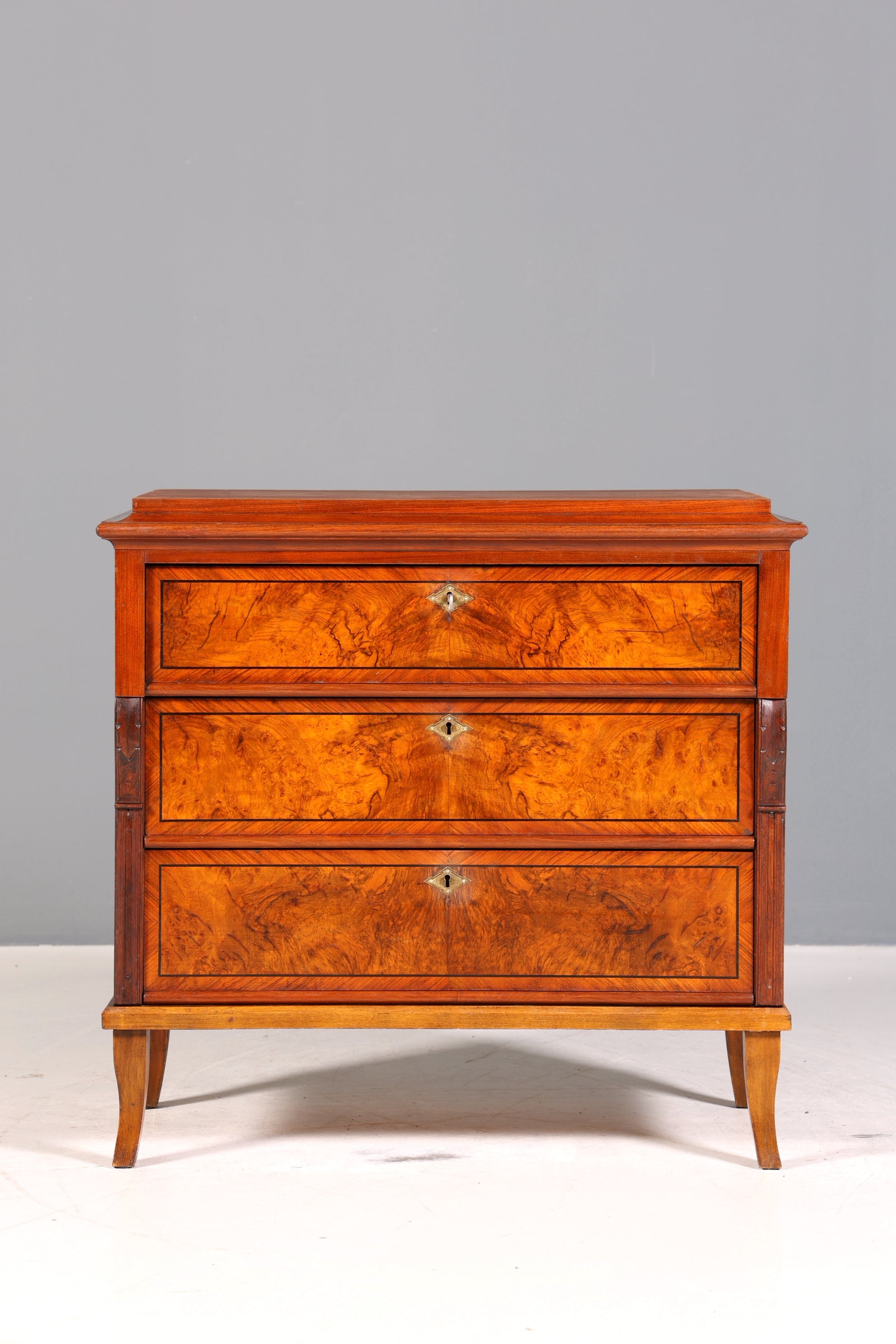 Stilvolle Gründerzeit Kommode Jugendstil Sideboard Antik Schubladenkommode Wäschekommode