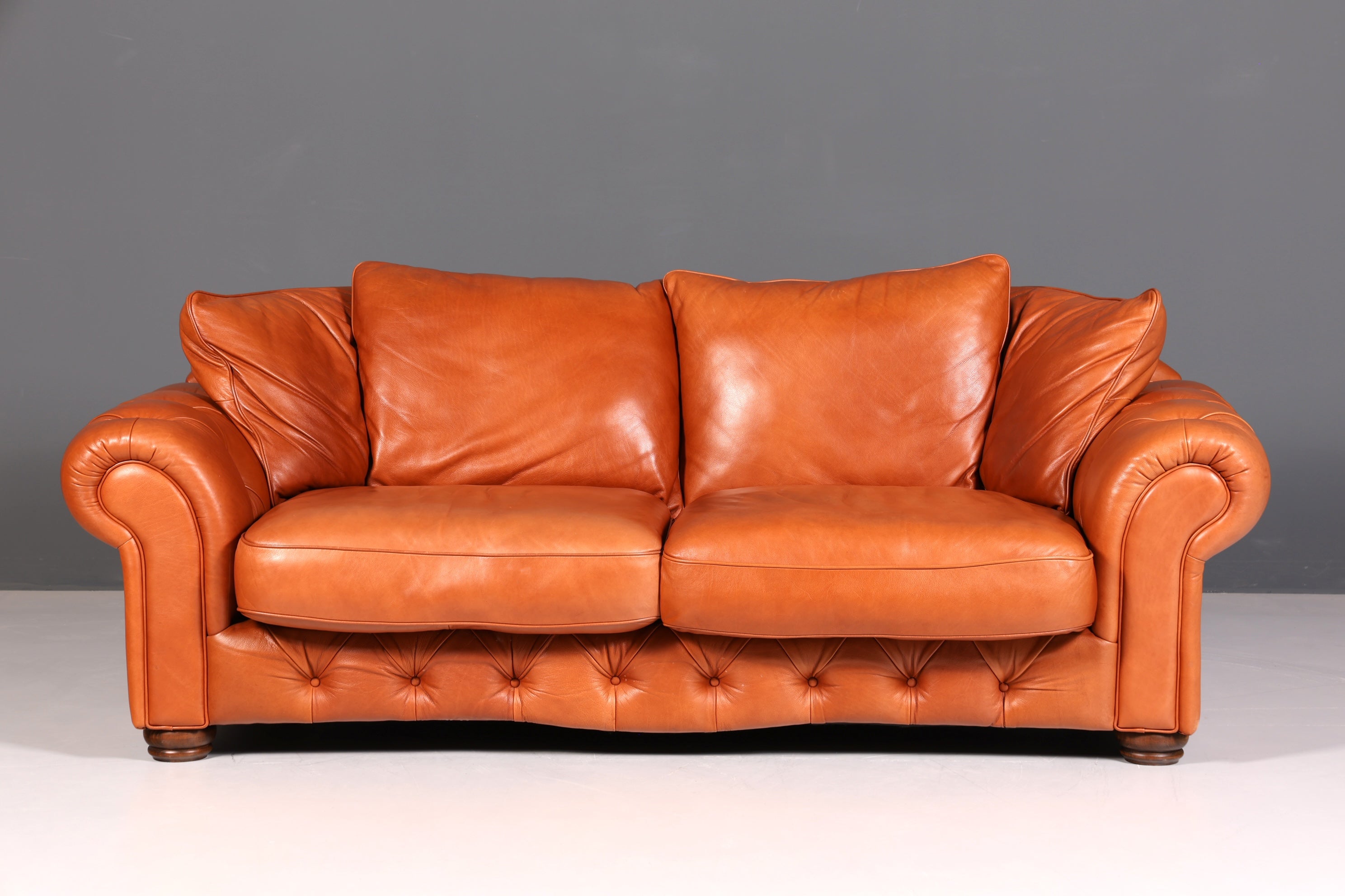 Beautiful Chesterfield design sofa, English genuine leather couch, cognac lounge sofa