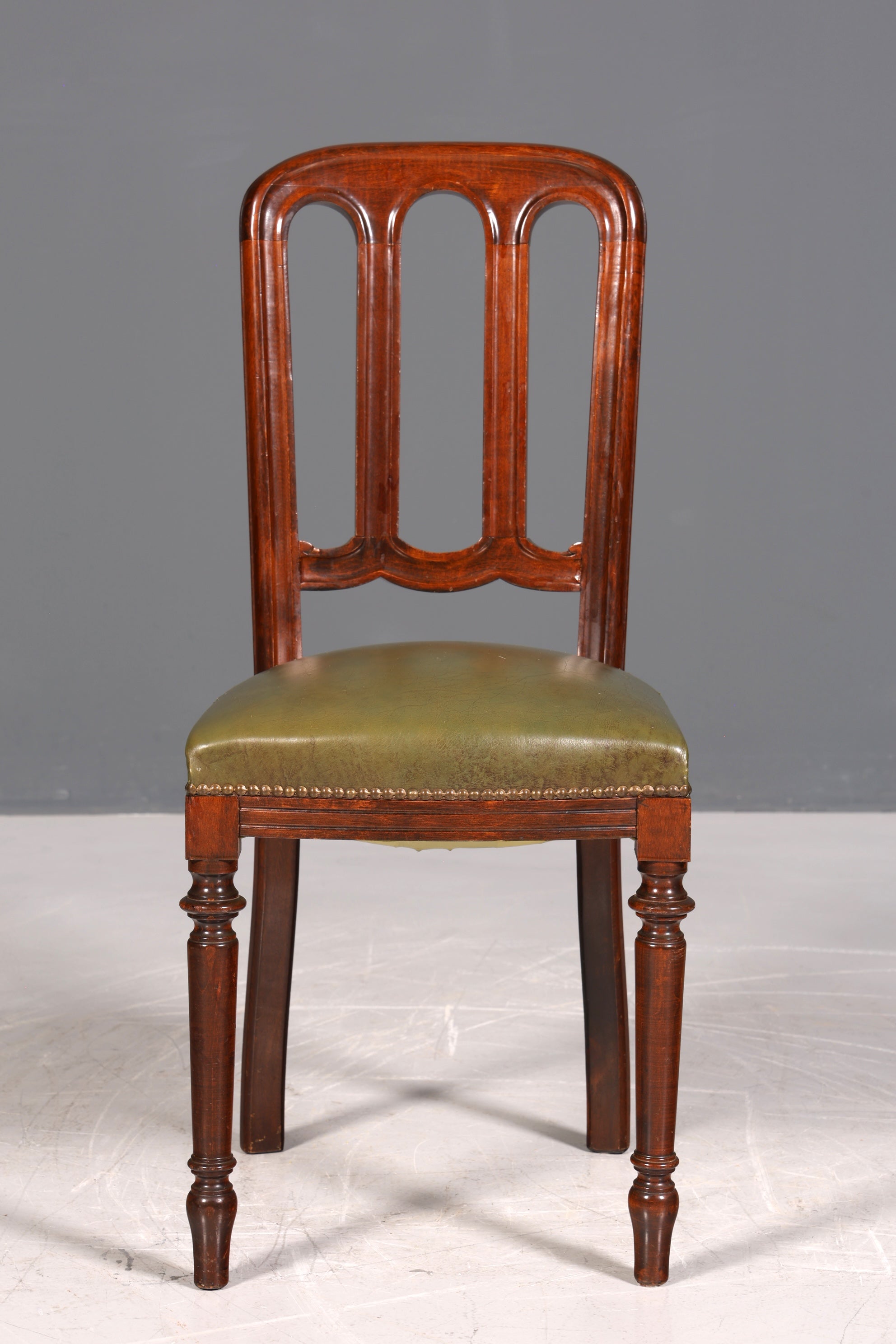 Wunderschöner Englischer Stuhl UK Küchenstuhl Antik Stil echt Leder Sekretär Stuhl Polsterstuhl