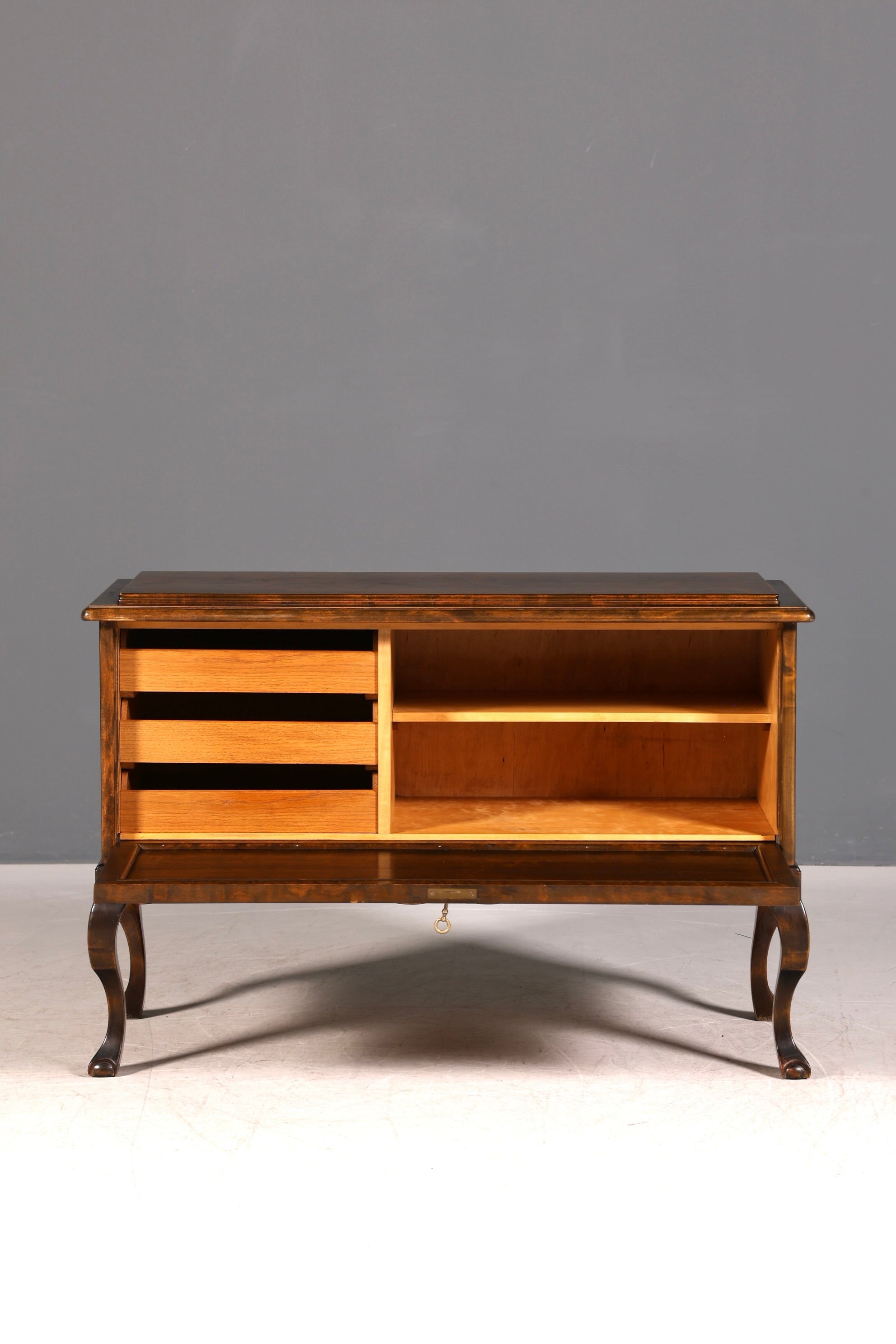 Traumhaftes Chippendale Schrank Barock Stil Vertiko Highboard Antik 50s 60s Kommode