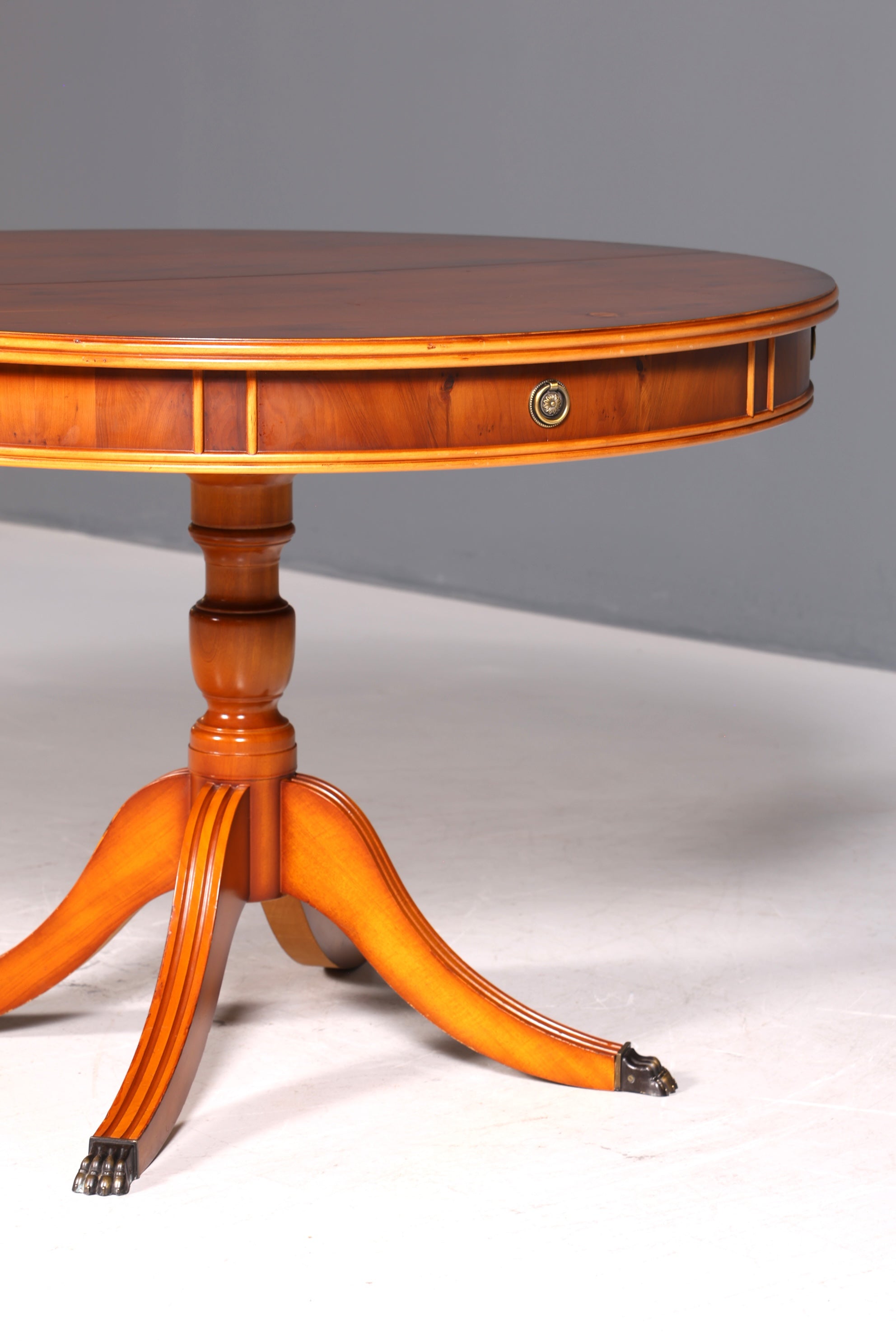 Wunderschöner Englischer Tisch ausziehbarer Esstisch Eibe Antik Stil 60s Küchentisch