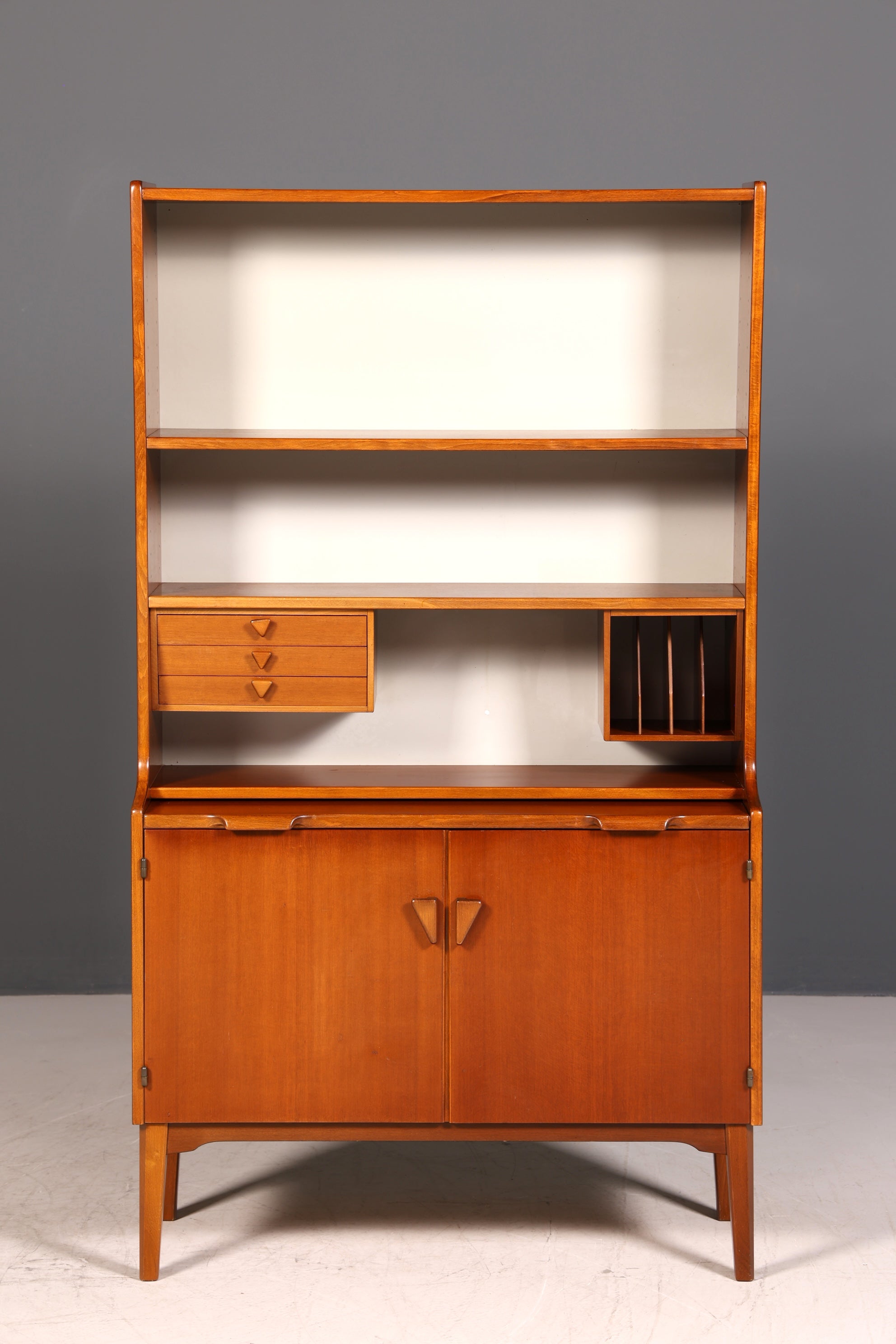 Wunderschöner Mid Century Schrank Bücherregal Danish Design Hugo Troeds Vintage Sekretär Highboard Holz Regal