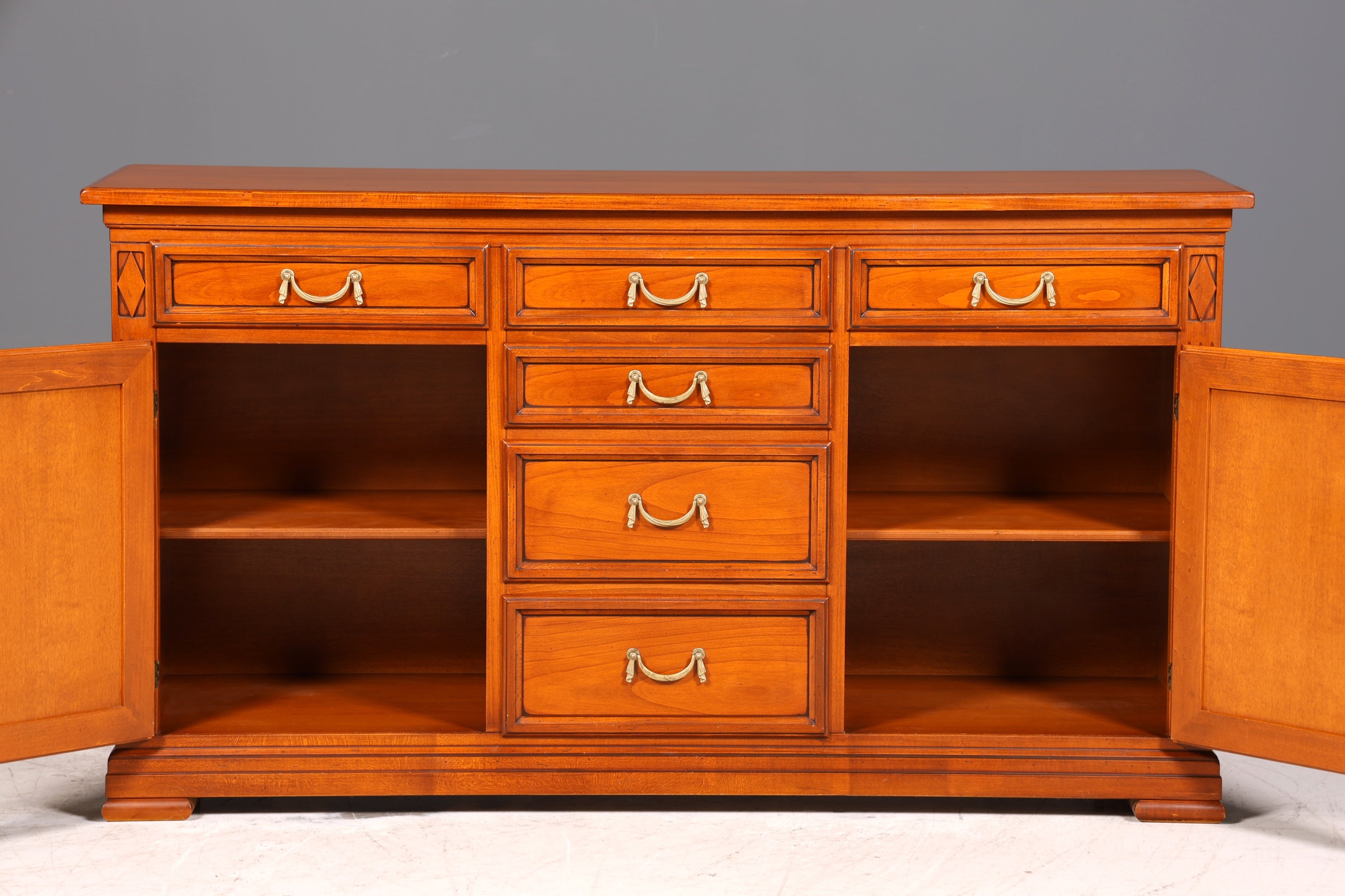 Stilvolles Original Selva Sideboard Antik Stil Villa Borghese Schrank Kommode Buffet Anrichte