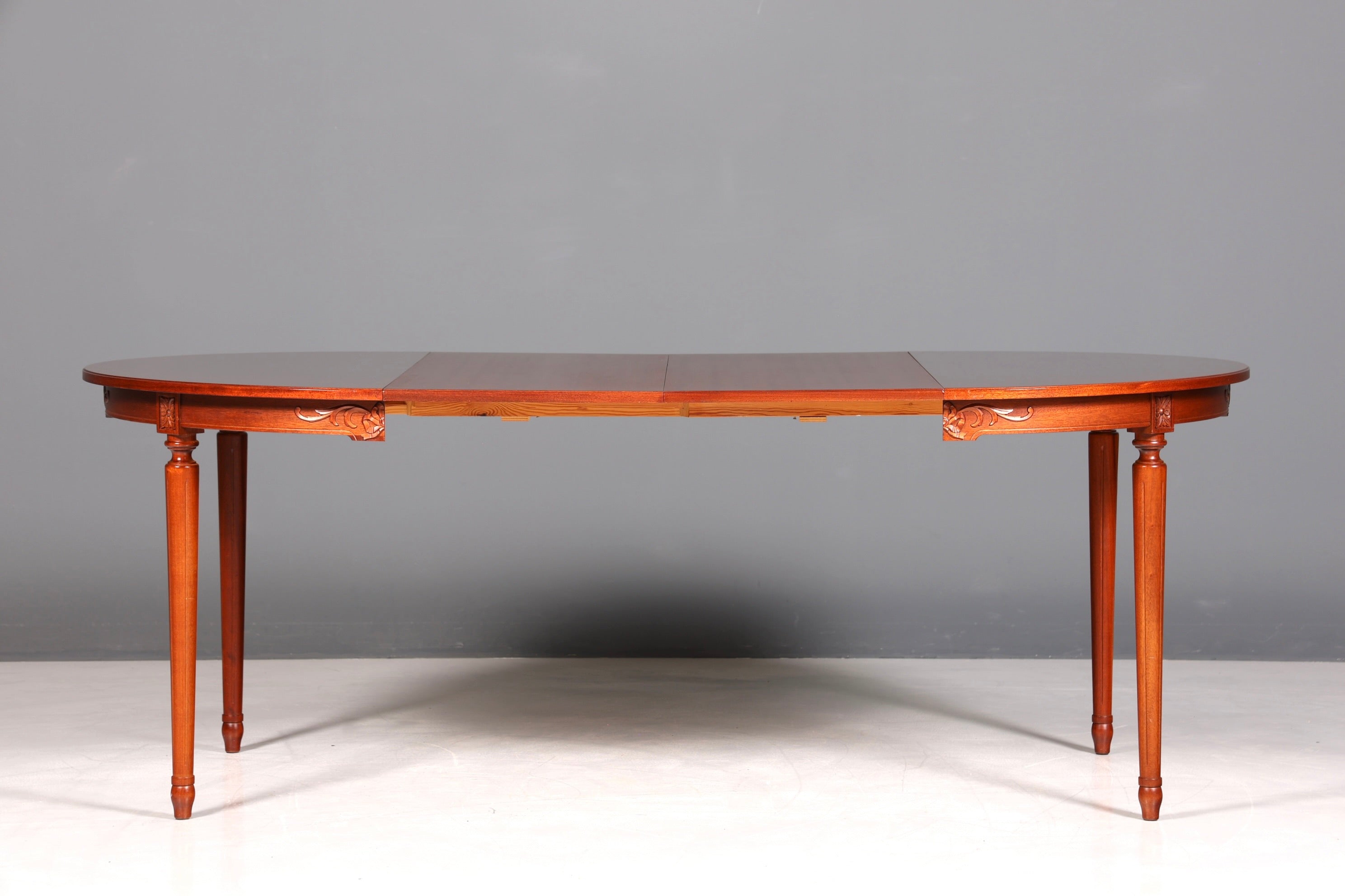 Stilvoller Tisch im Gustavianischer Stil Küchentisch ausziehbar Antik Stil Esszimmer Tisch