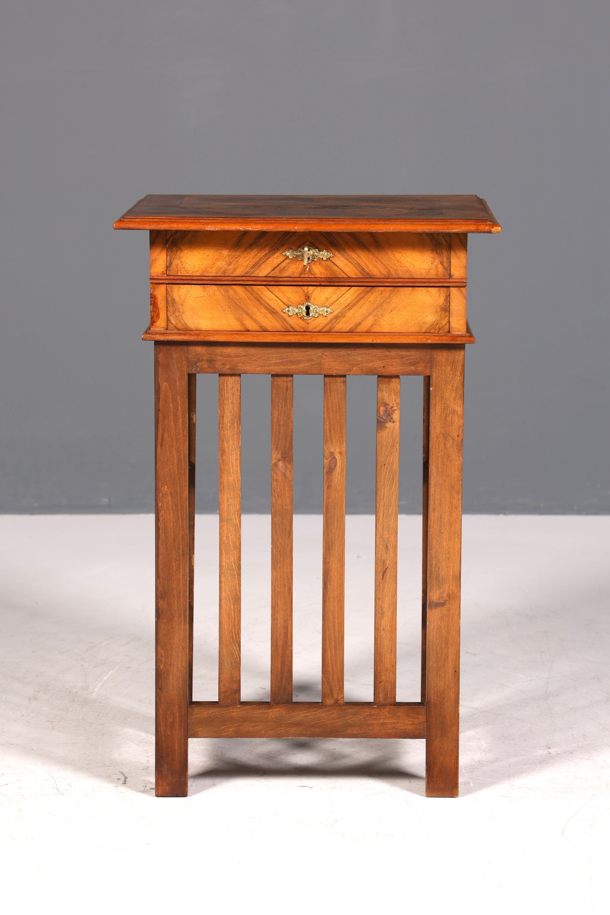 Traumhafter Louis Philippe Beistelltisch Gründerzeit Nähtisch Antik um 1880