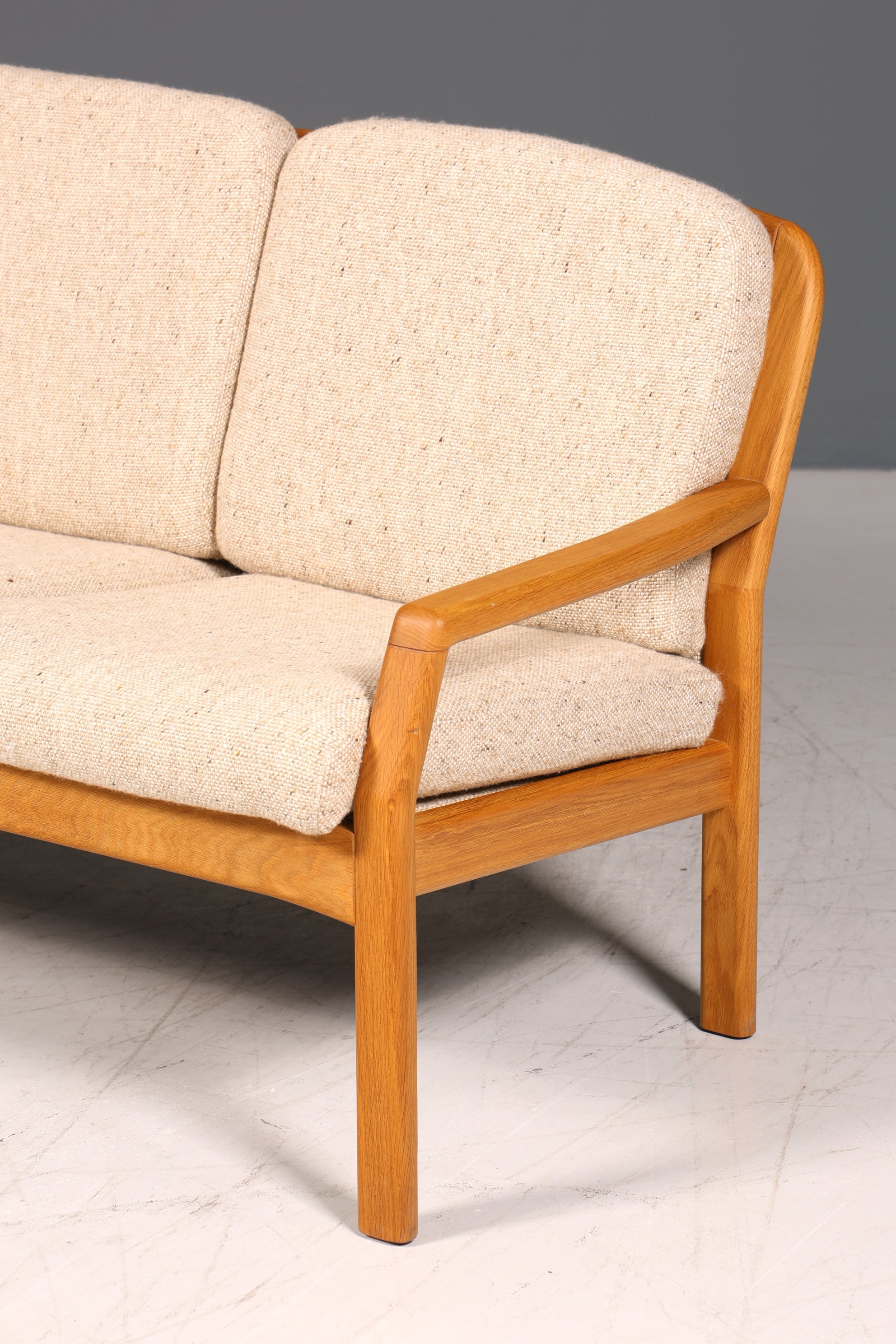 Wunderschönes Original Dyrlund Sofa Mid Century Couch echt Holz 3- Sitzer Canapé