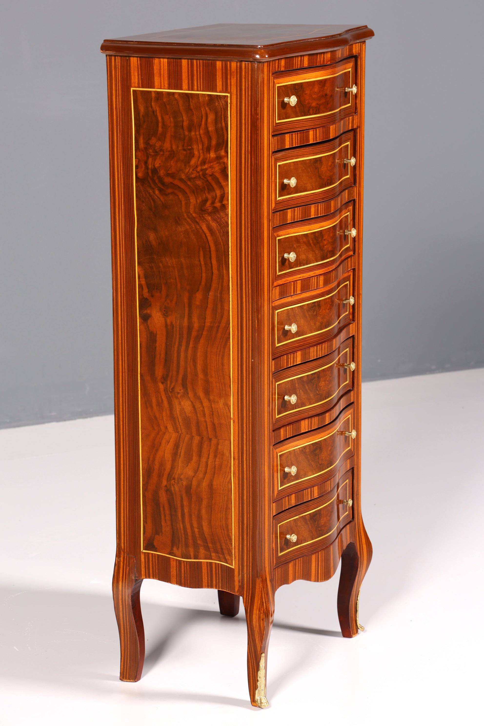 Beautiful Baroque style chest of drawers, vertico chest of drawers, 7 drawers