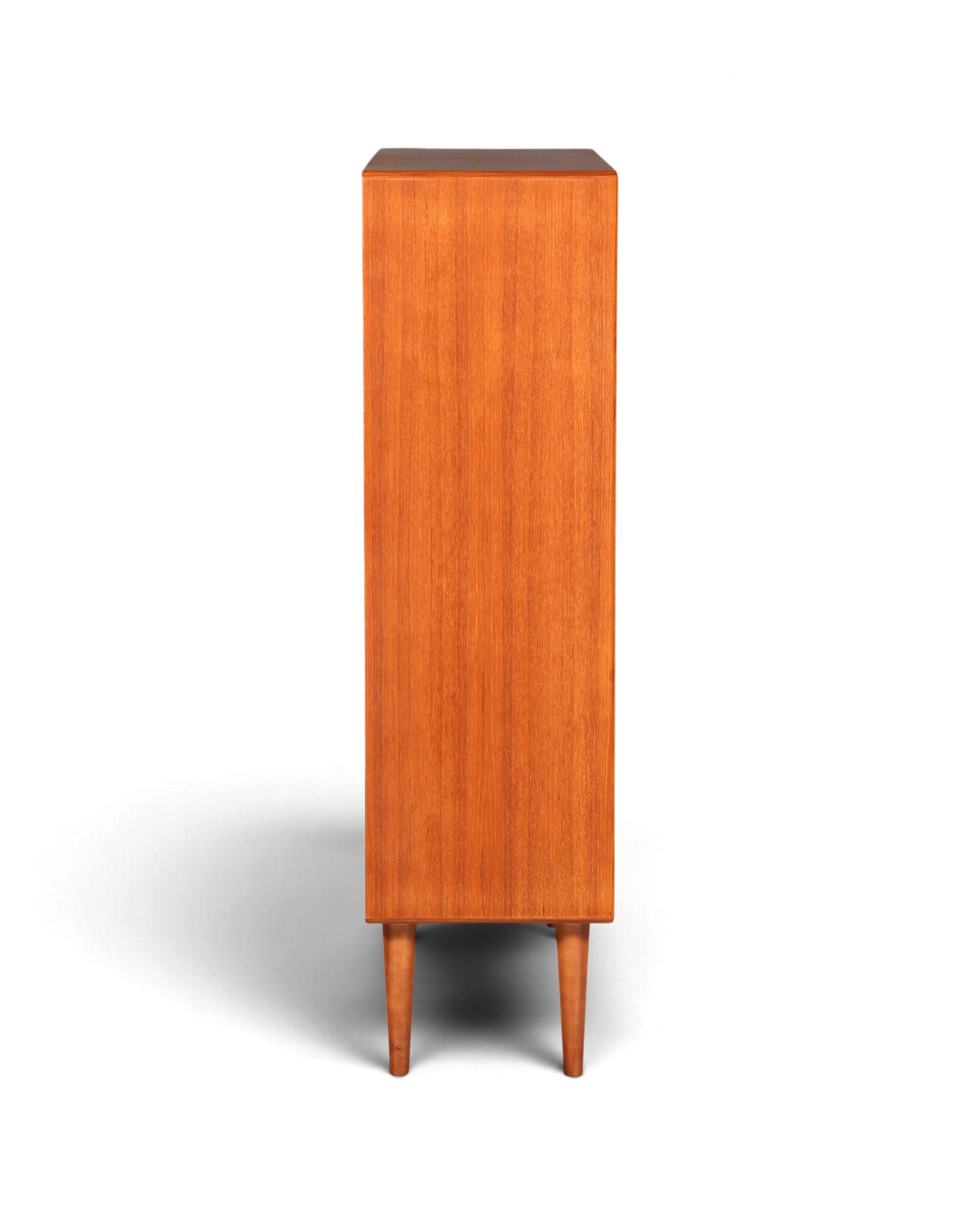 Hauptstadt Möblerei H947 Kommode aus Teakholz mit schlanken konischen Beinen im Mid-Century-Design