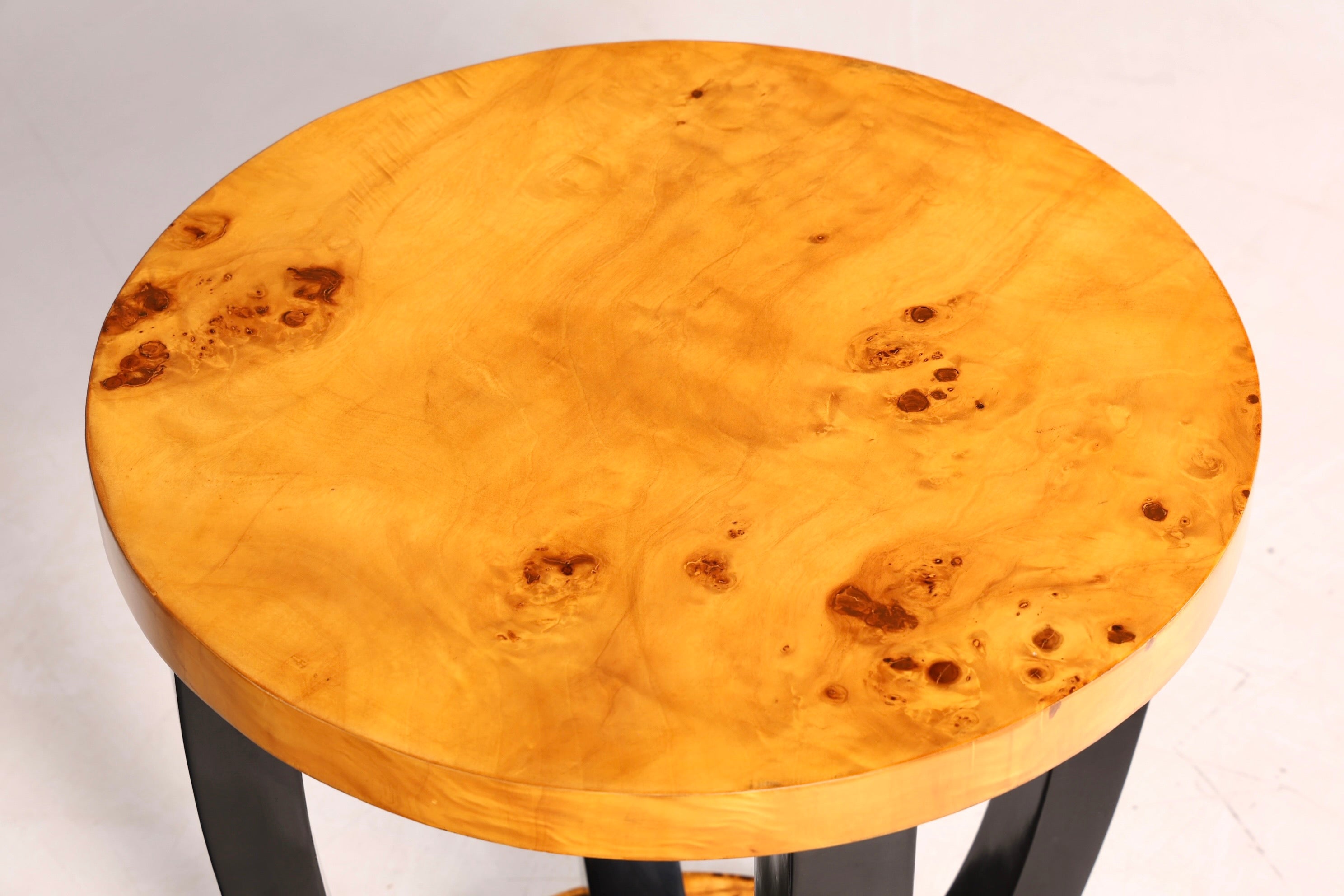 Traumhafter Art Deco Stil Beistelltisch Antik Stil Tisch Luxus Couchtisch Birke Ablagetisch