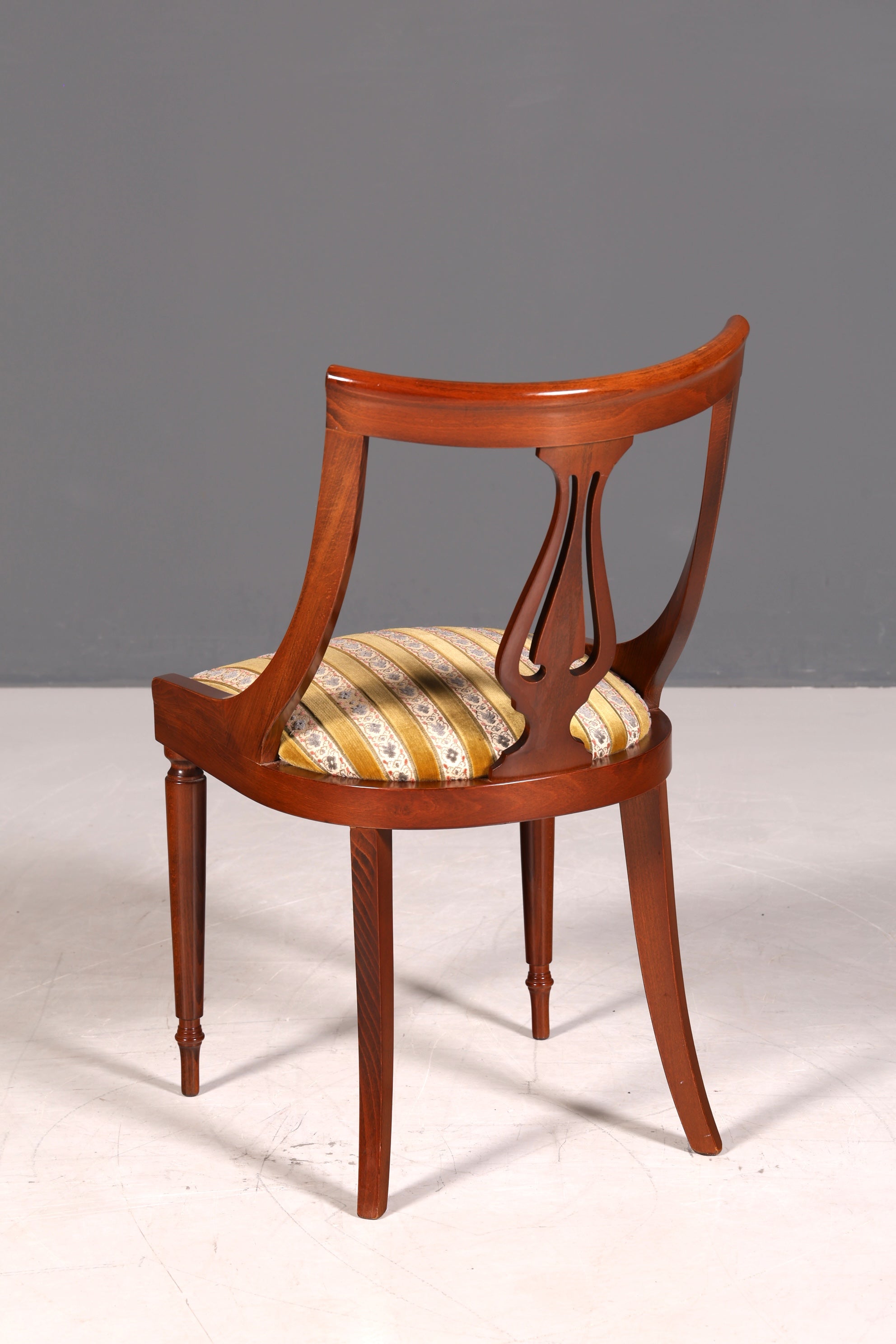 Wunderschöner Englischer Stuhl UK Küchenstuhl Antik Stil Sekretär Stuhl Polsterstuhl