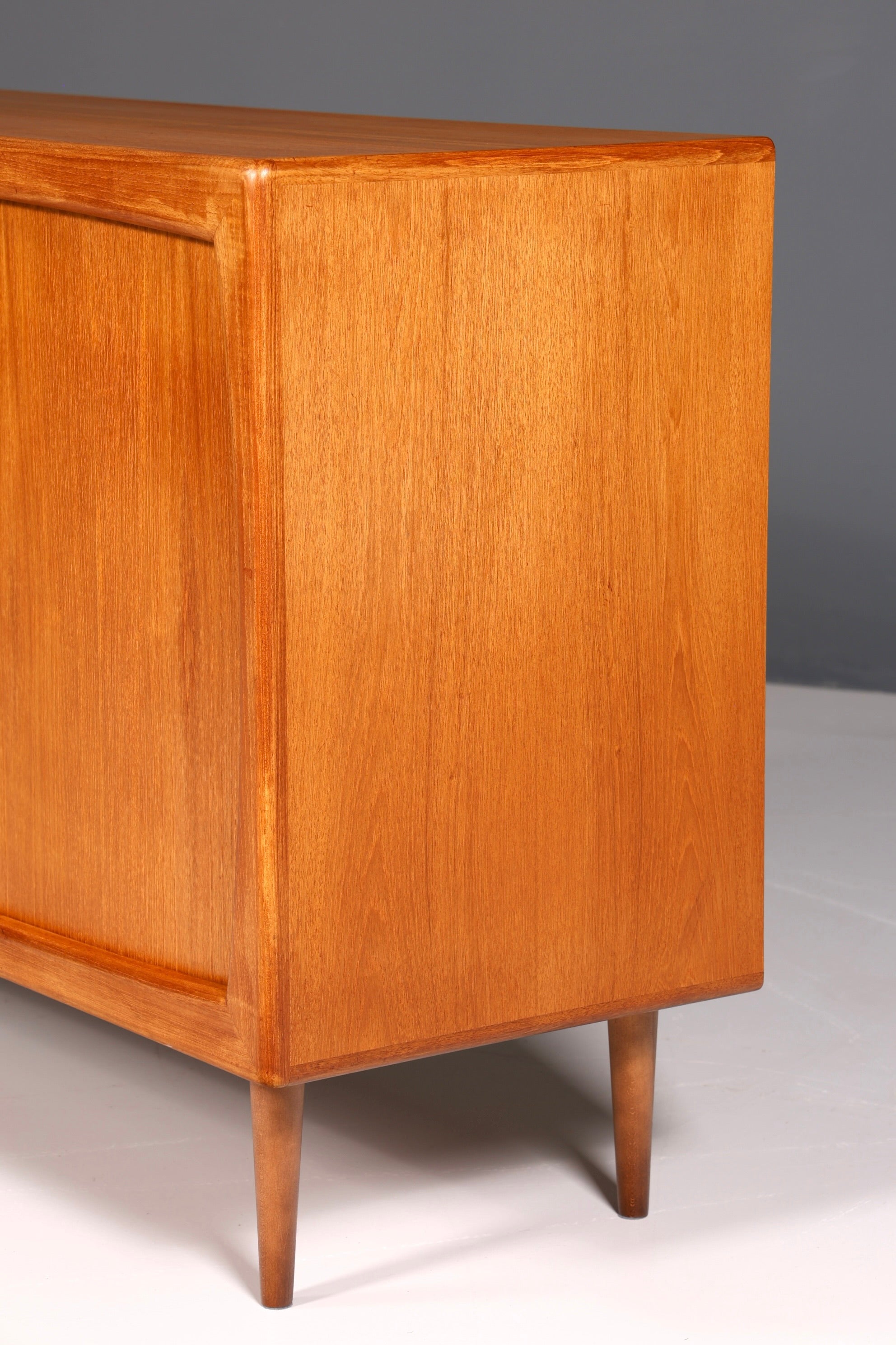 Elegant original Dyrlund sideboard, mid-century modern cabinet, Danish design, teak wood TV cabinet, 1960s buffet