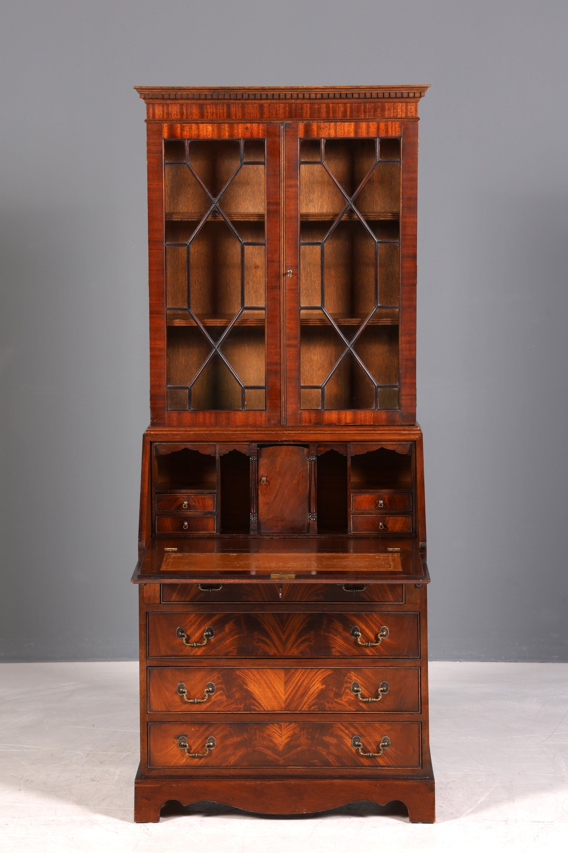 F973 Finish cm Wunderschöner Englischer Sekretär Büro Aufsatzsekretär Antik 60S Vitrinen Schrank UK