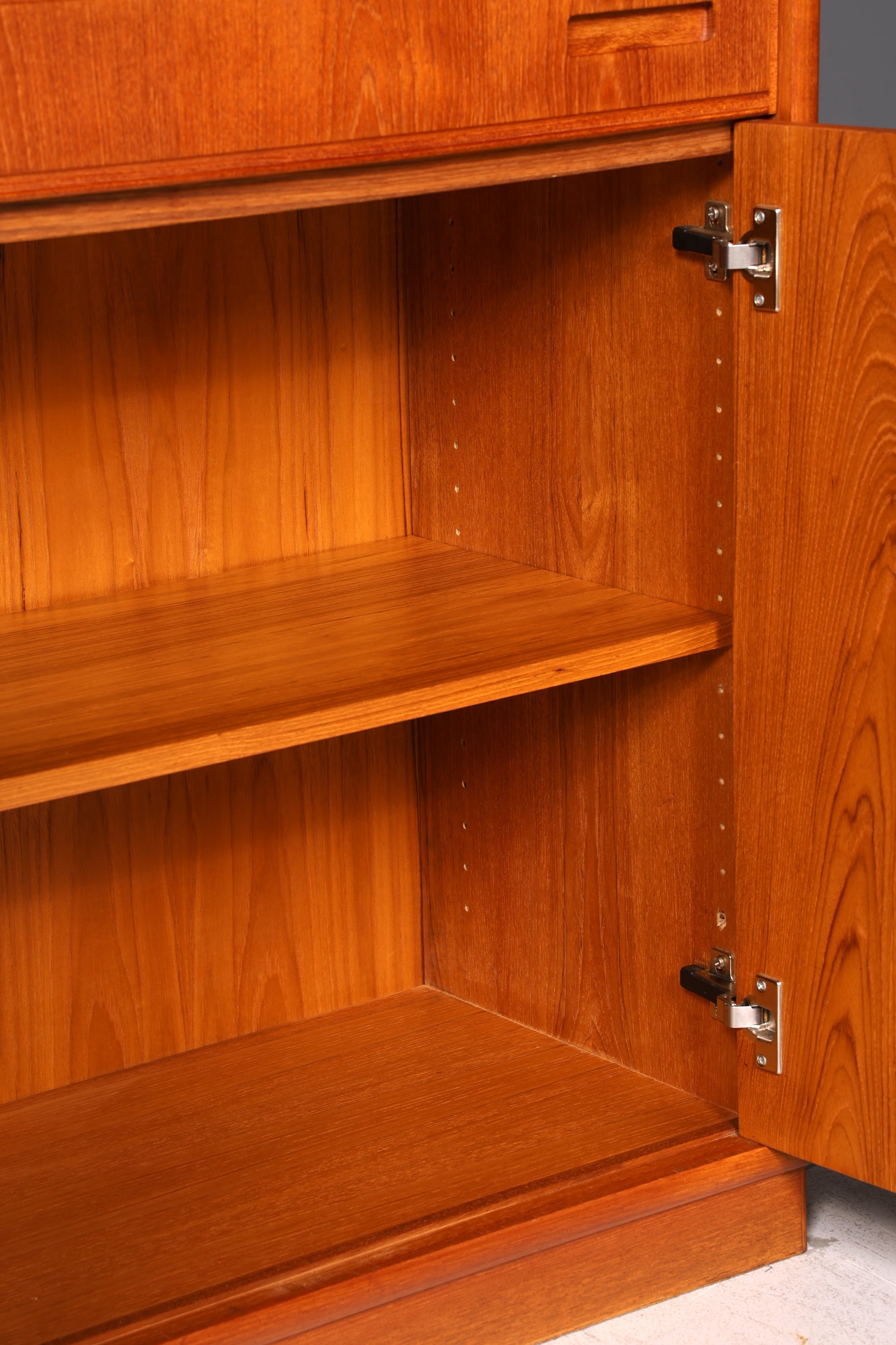Edle Mid Century Teak Kommode Dänisch Schrank Sideboard Vintage 60er Danish Design
