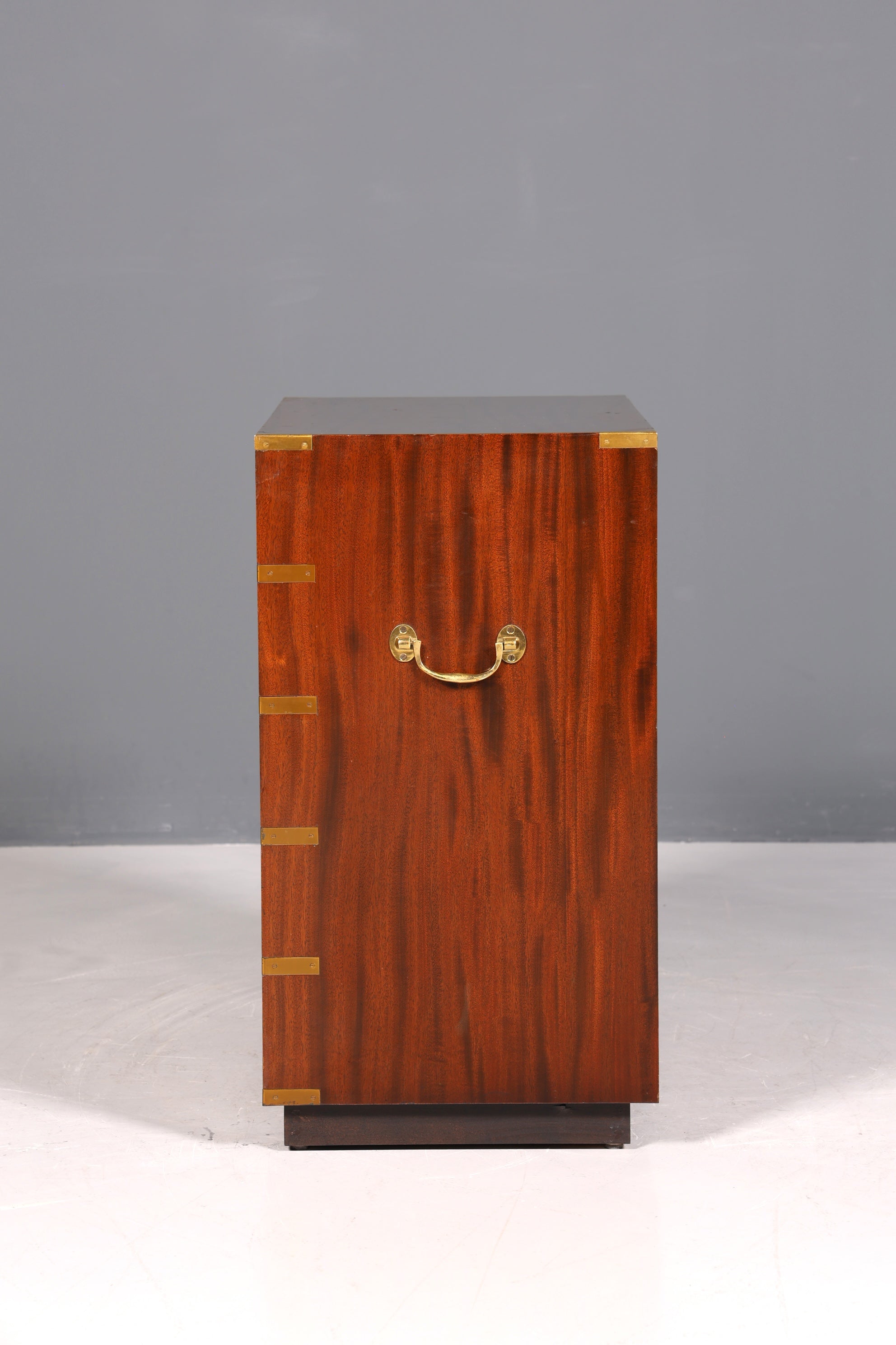 Traumhafte Englische Kommode Maritime Schiffs Kommode Englisch Antik Schrank Military Chest