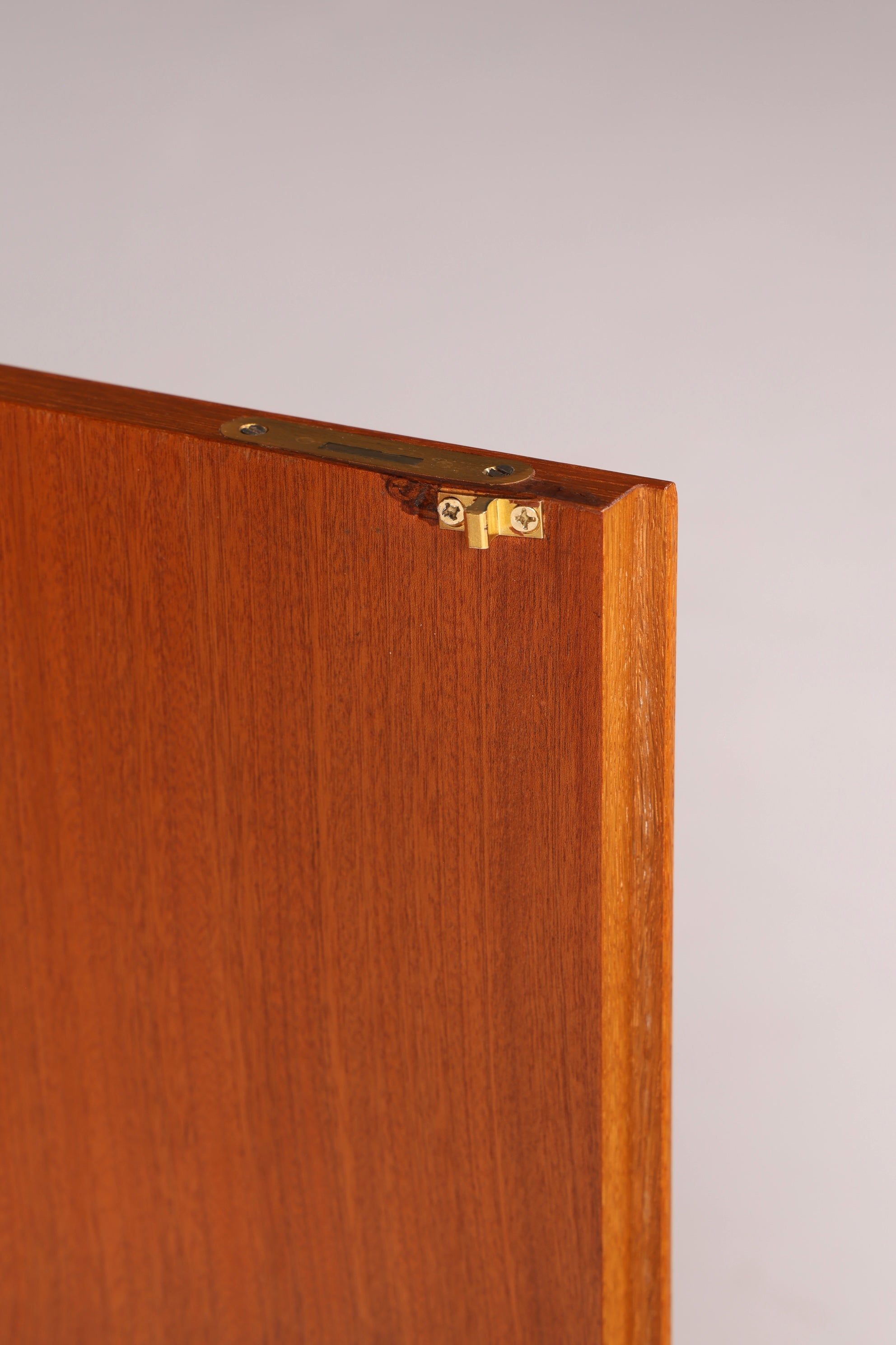 G062 Finish Traumhaftes Mid Century Regal echt Holz Schrank Danish Design Retro Kommode Vintage Bücherregal 60er Jahre