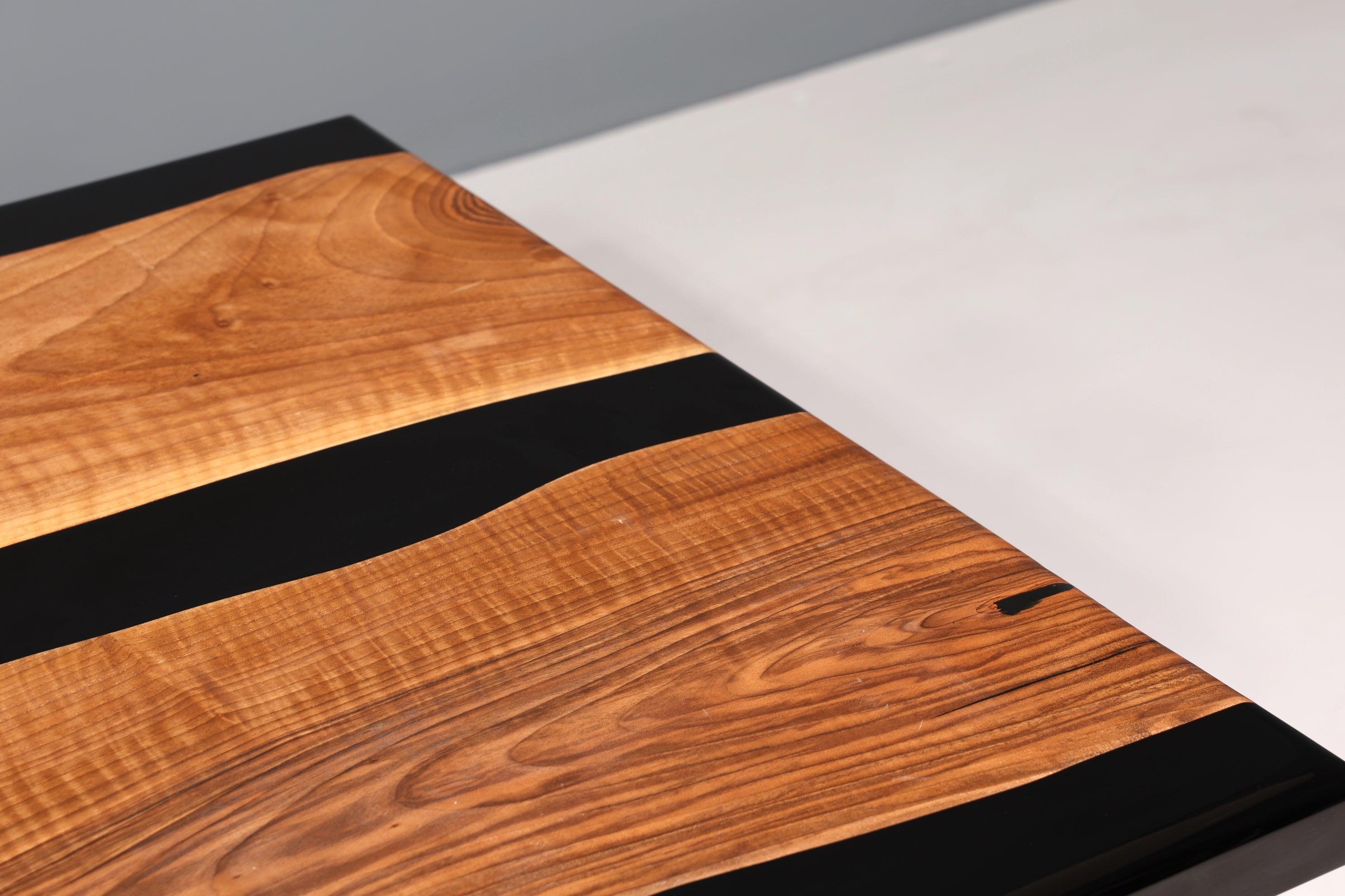 Wunderschöner Epoxidharz Tisch 220-90 cm Epoxy Schwarz Nussbaum Esszimmer Tisch massiv Holz Esstisch