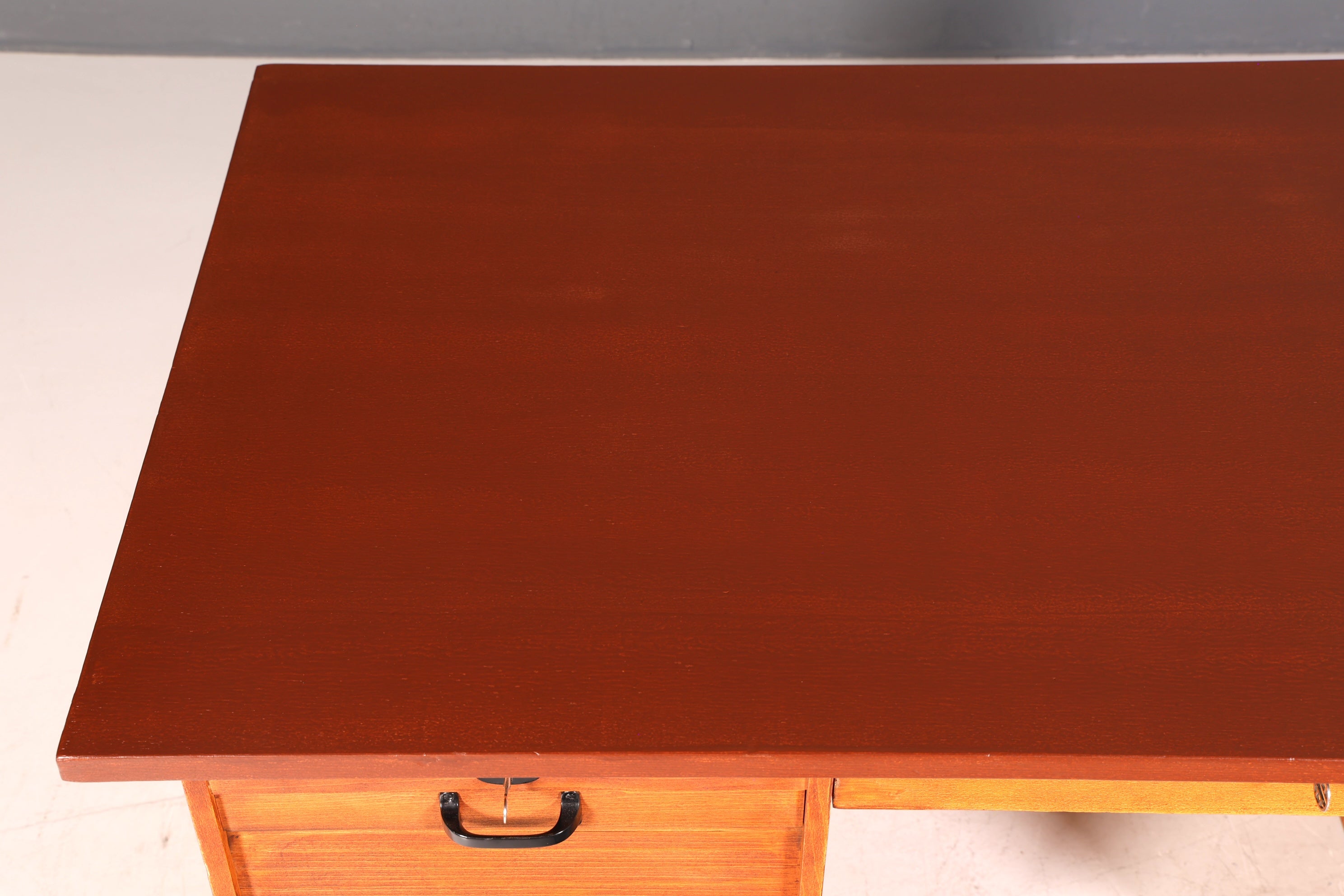 Wunderschöner Bauhaus Rollladen Schreibtisch Mid Century echt Holz Bürotisch Office Table