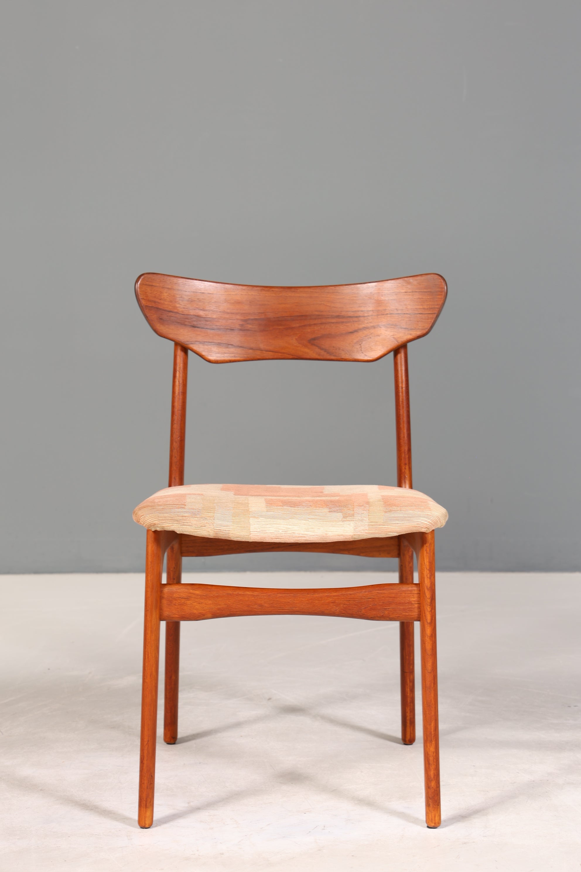 Stilvoller Original "Schiønning & Elgaard" Stuhl Mid Century Danish Teak Holz Esszimmer Stuhl Sekretär Stuhl 1 von 3