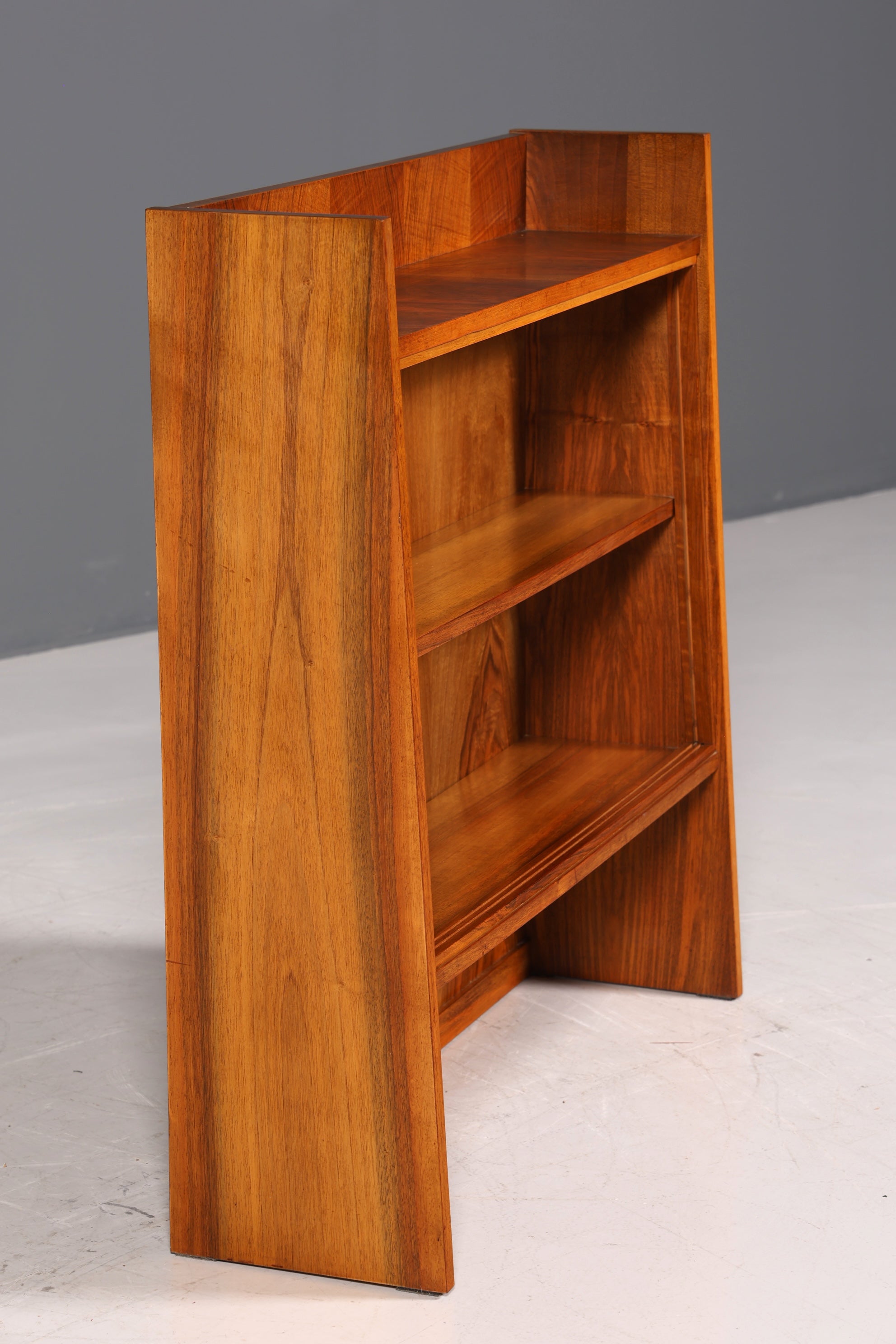 Wunderschönes Mid Century Regal Vintage Bücherregal Retro Standregal 60s Buchablage 2 von 2