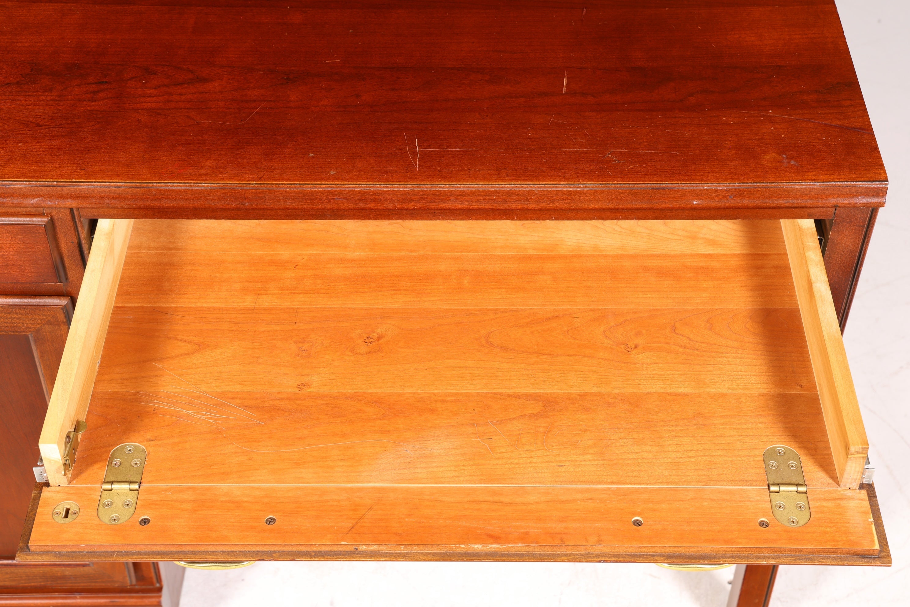 Wunderschöner Original Drexel Heritage Schreibtisch Antik Stil Bürotisch Office Table USA 1 von 2