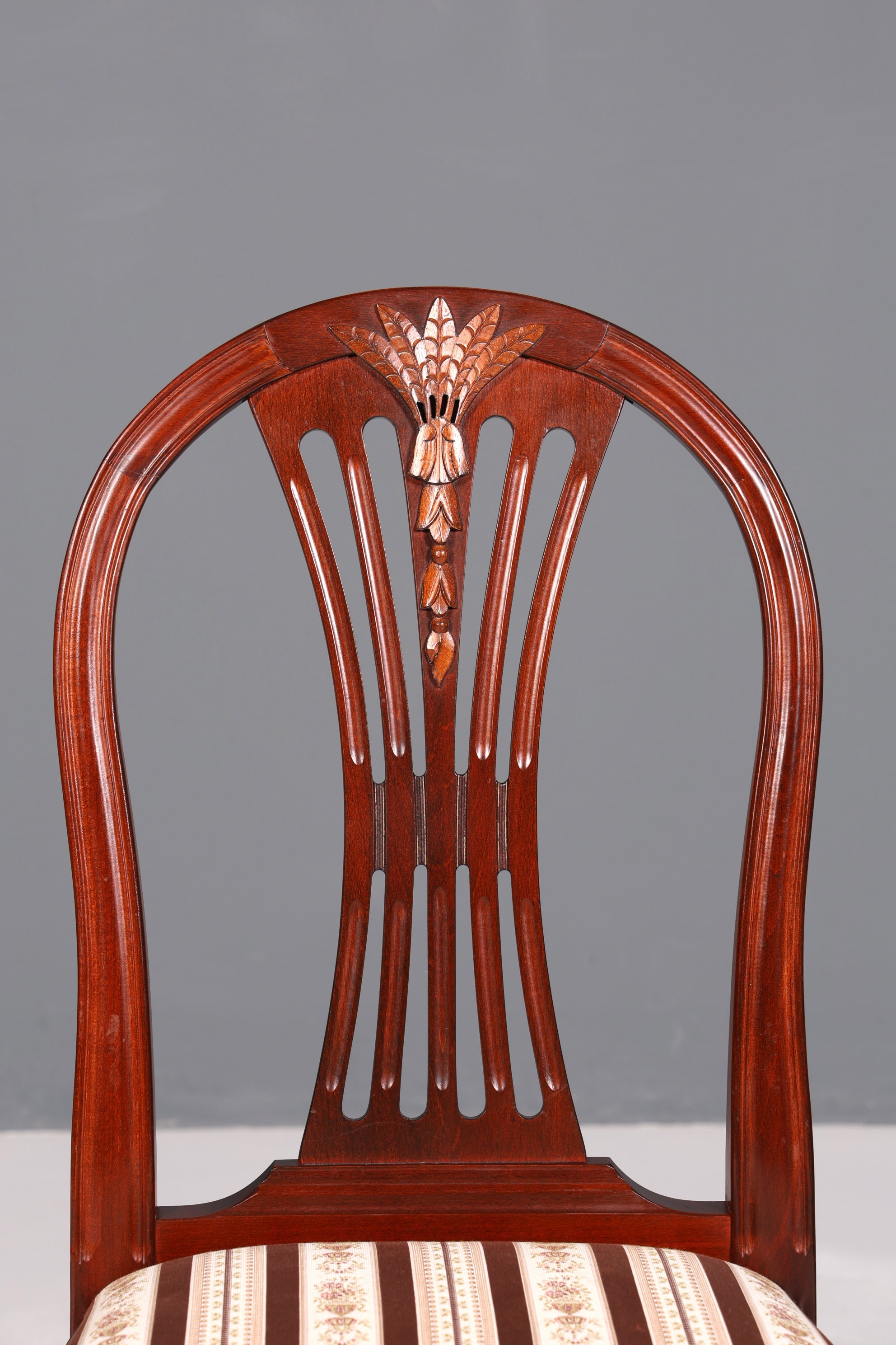 Wunderschöner Stuhl im Gustavianischem Stil Englisch Küchenstuhl Antik Stil Sekretär Stuhl