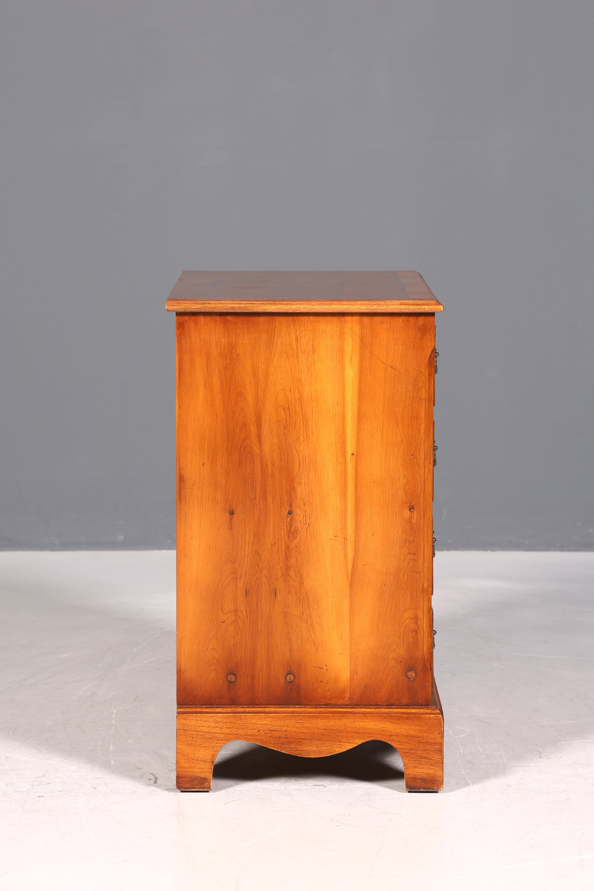 Traumhafte Englische Eibe Kommode echt Holz Schubladenkommode Antik 60er Jahre