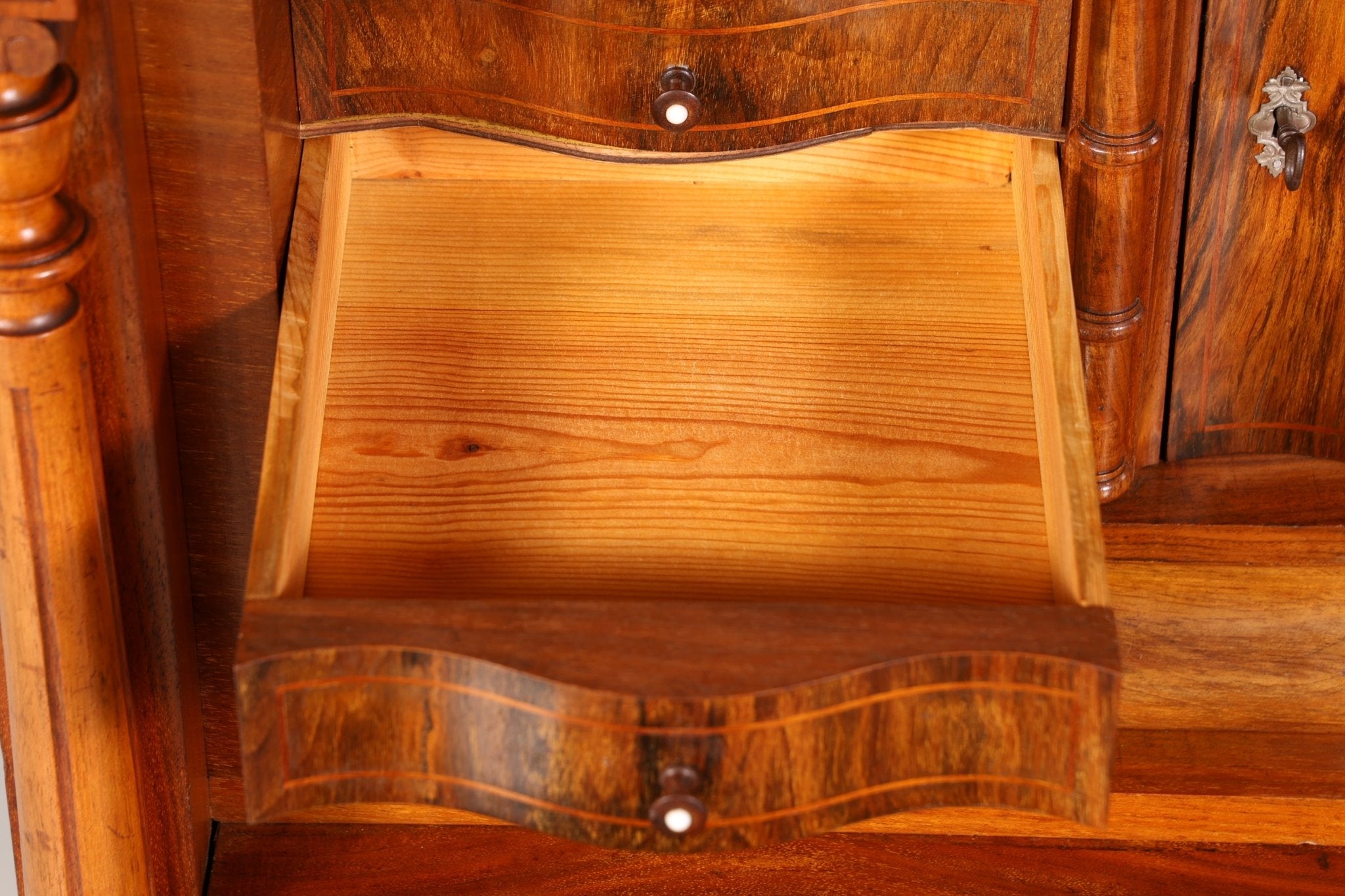 Stilvoller Gründerzeit Sekretär Vertiko Nussbaum Highboard Louis Philippe Kommode Sekretär Schrank um 1880