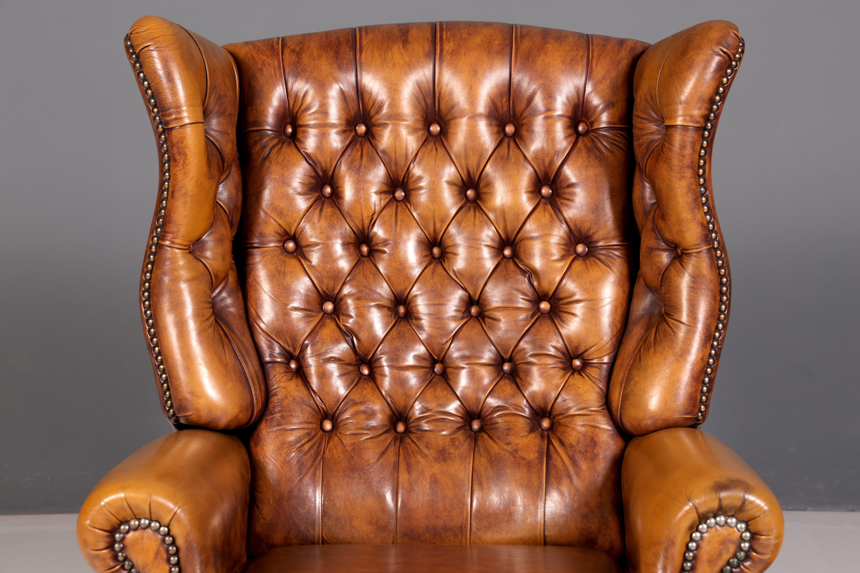Wunderschöner Original Chesterfield Ohrenbackensessel Englisch Echt Leder Herrensessel Relaxsessel Liegefunktion Vintage