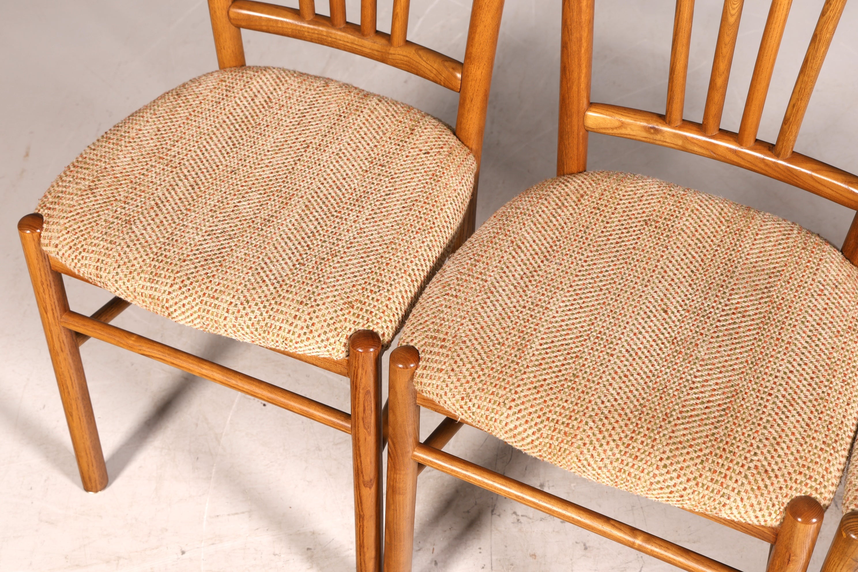 4x Schlichte Mid Century Stühle Retro Stuhlset Danish Design Küchenstühle Esszimmer Stühle