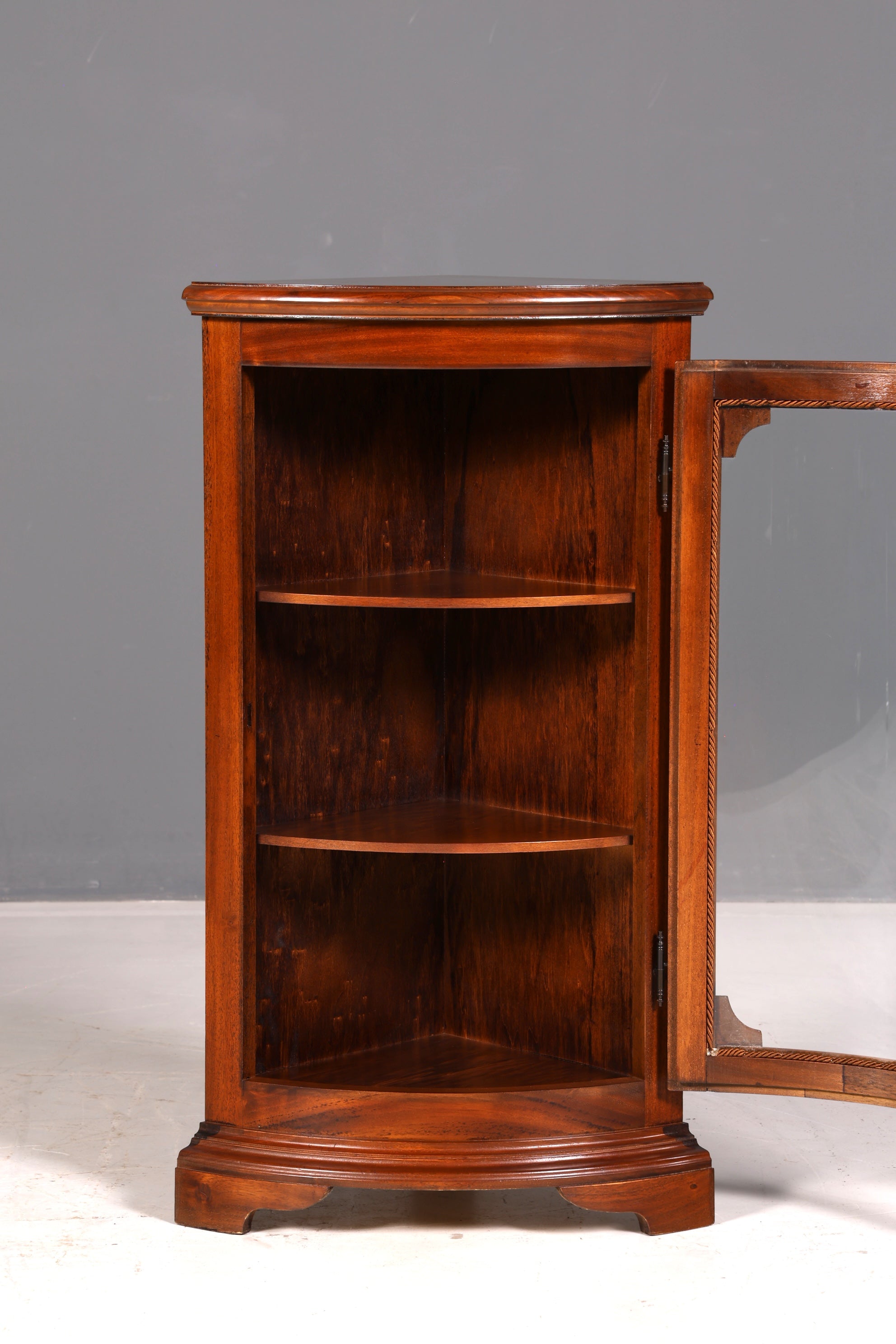 Wunderschöne Englische Eckvitrine Mahagoni Antik Echt Holz Schrank Eckschrank Glasvitrine Vitrine Vintage