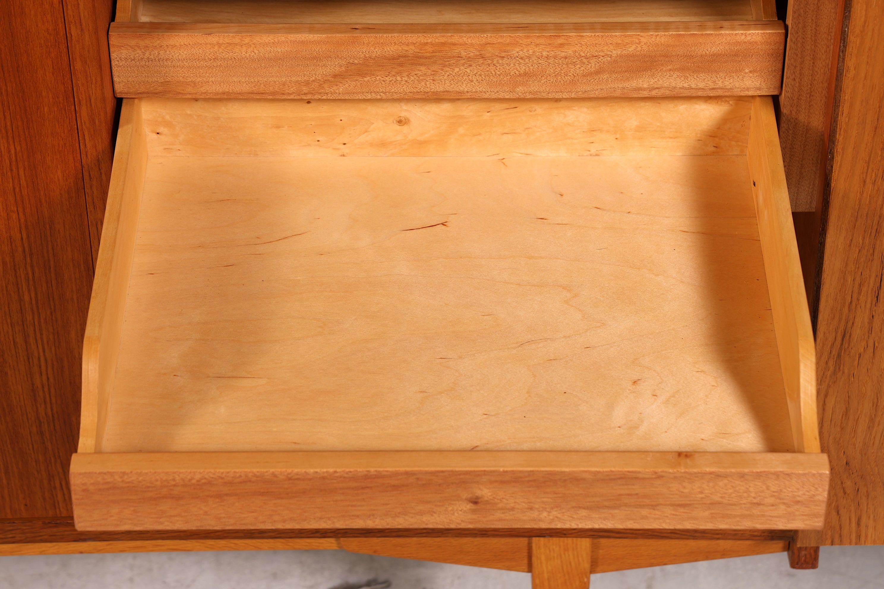 Wunderschönes Mid Century Highboard echt Holz Schrank Büro Kommode 60er Jahre