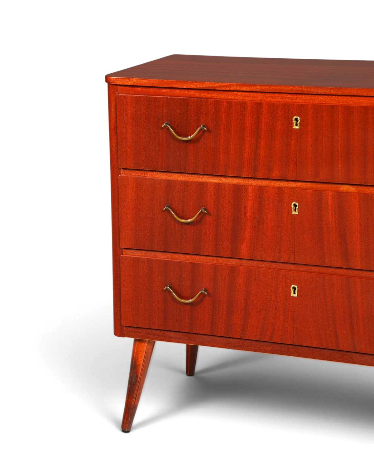 Hauptstadt Möblerei Mid Century Kommode aus massivem Holz mit drei Schubladen und Messinggriffen im 60er Jahre Design